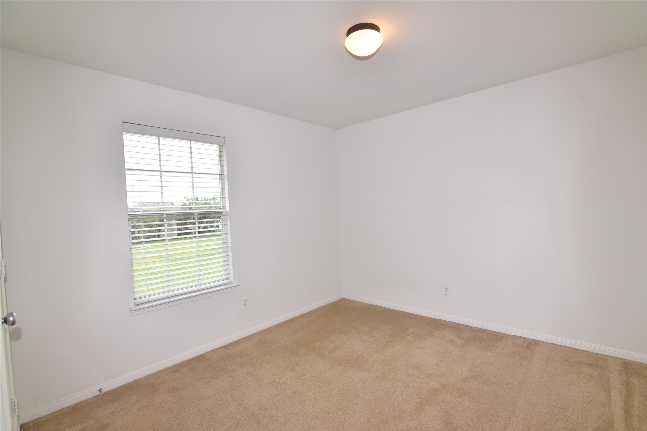 11912 Prior Park Drive Property Photo 15