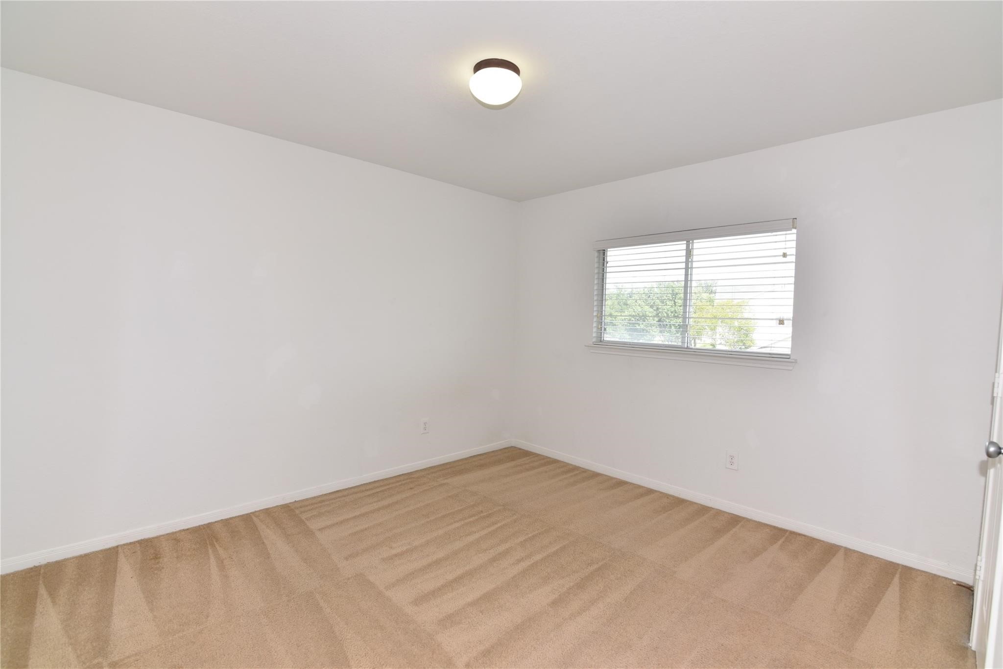 11912 Prior Park Drive Property Photo 16