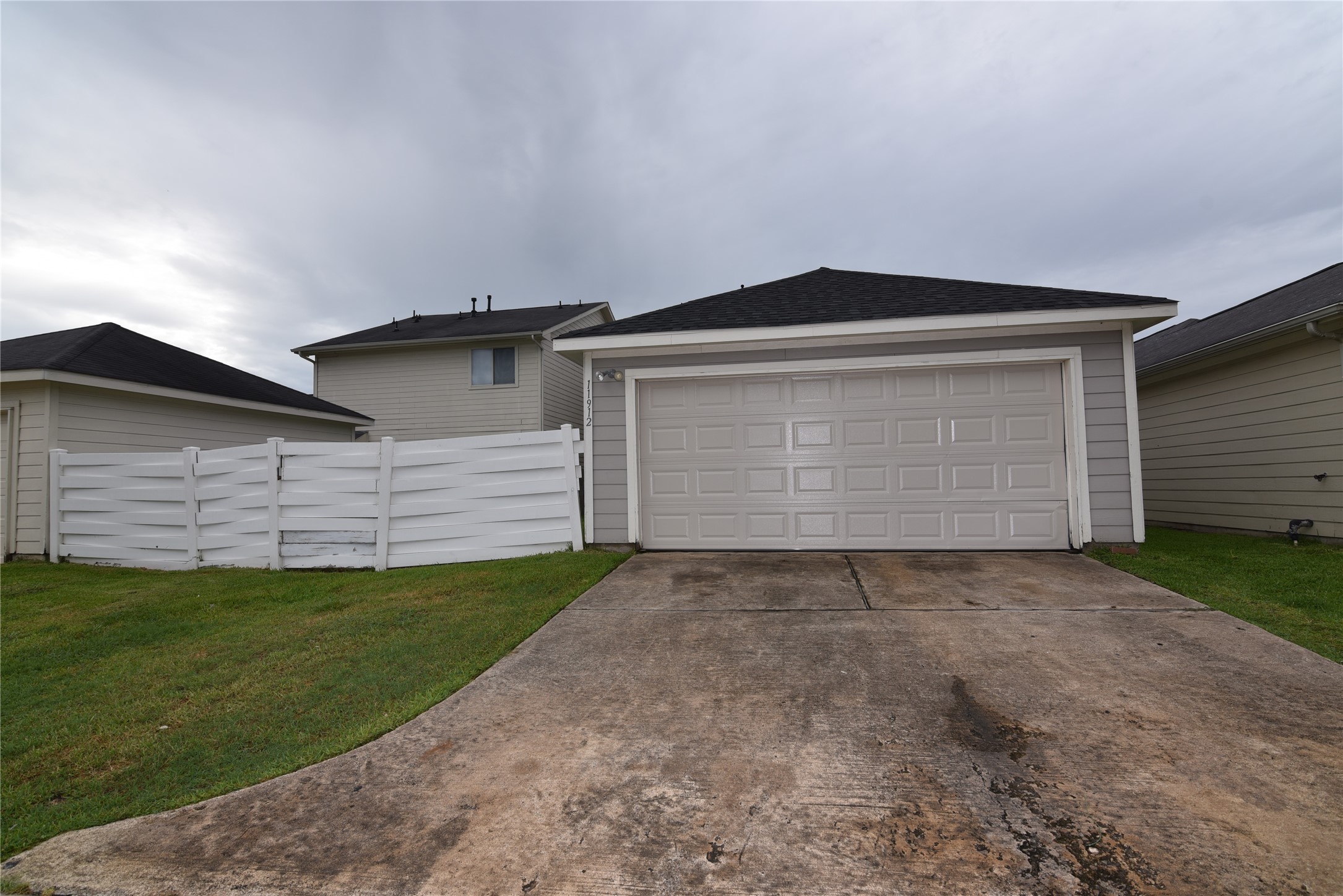 11912 Prior Park Drive Property Photo 19