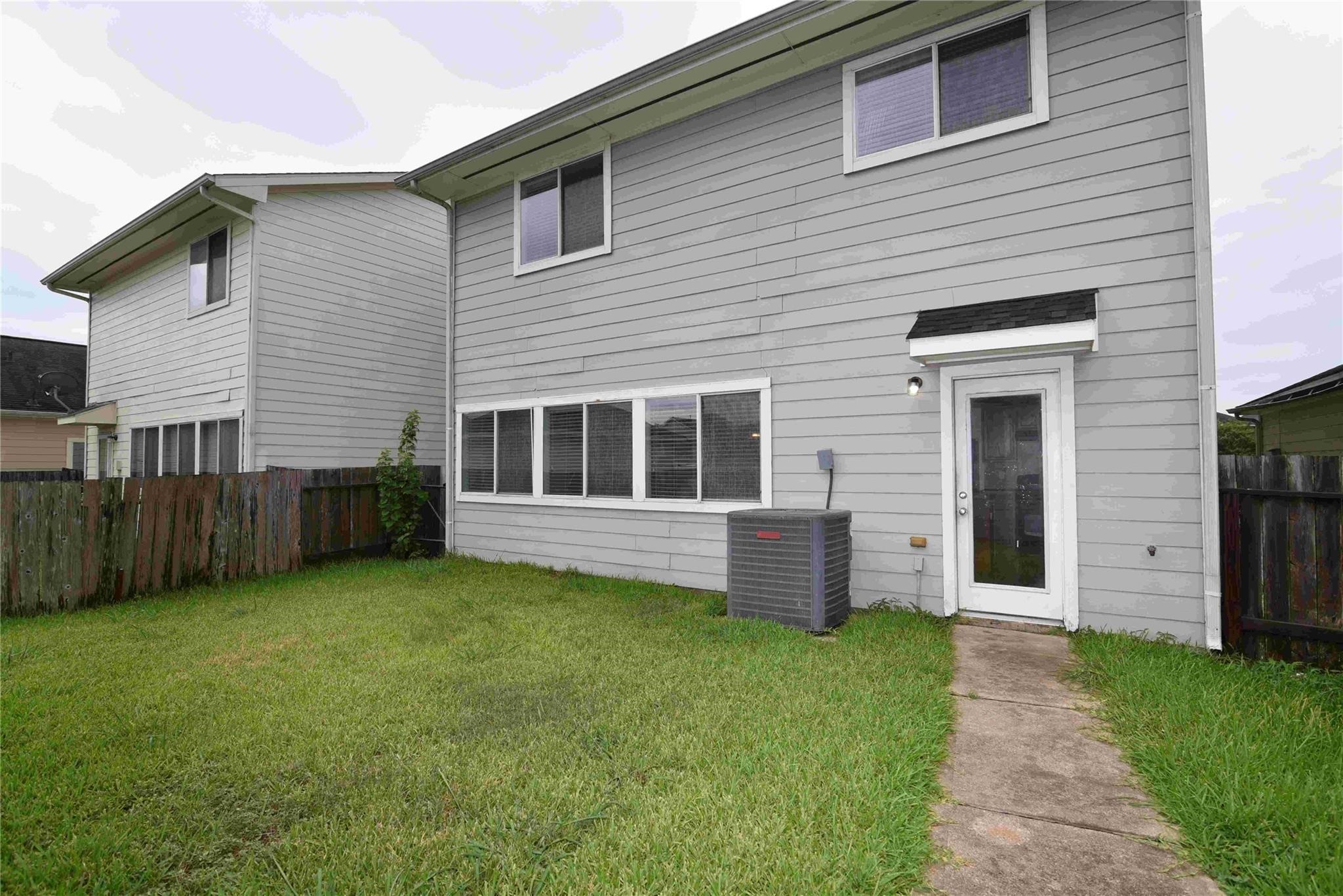 11912 Prior Park Drive Property Photo 22