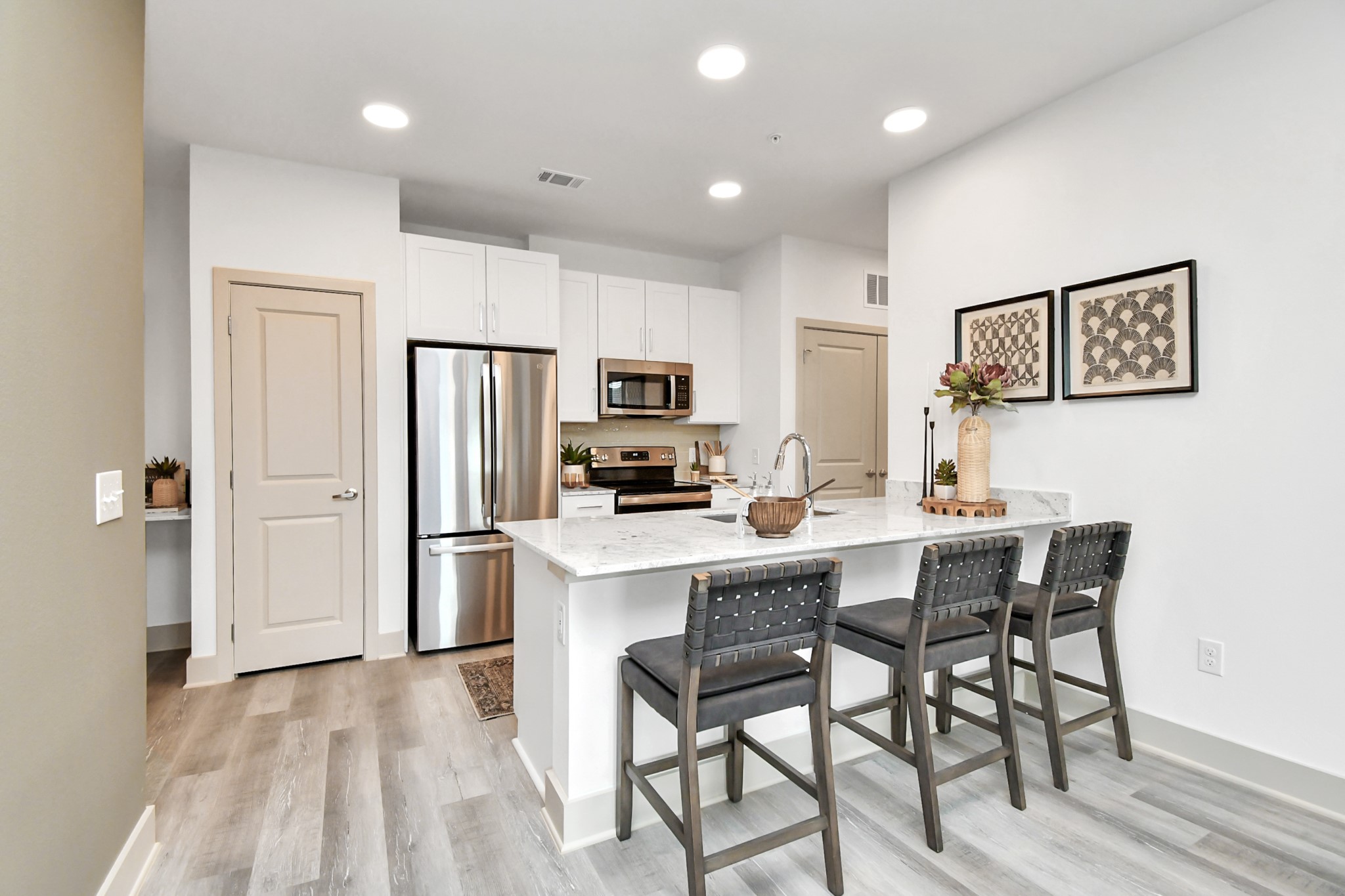 2020 Grandway Drive 9310 Property Photo 1