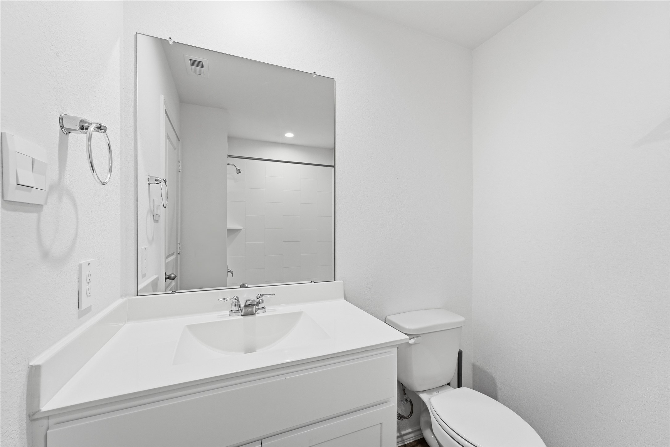 31323 Heddington Lane Property Photo 6