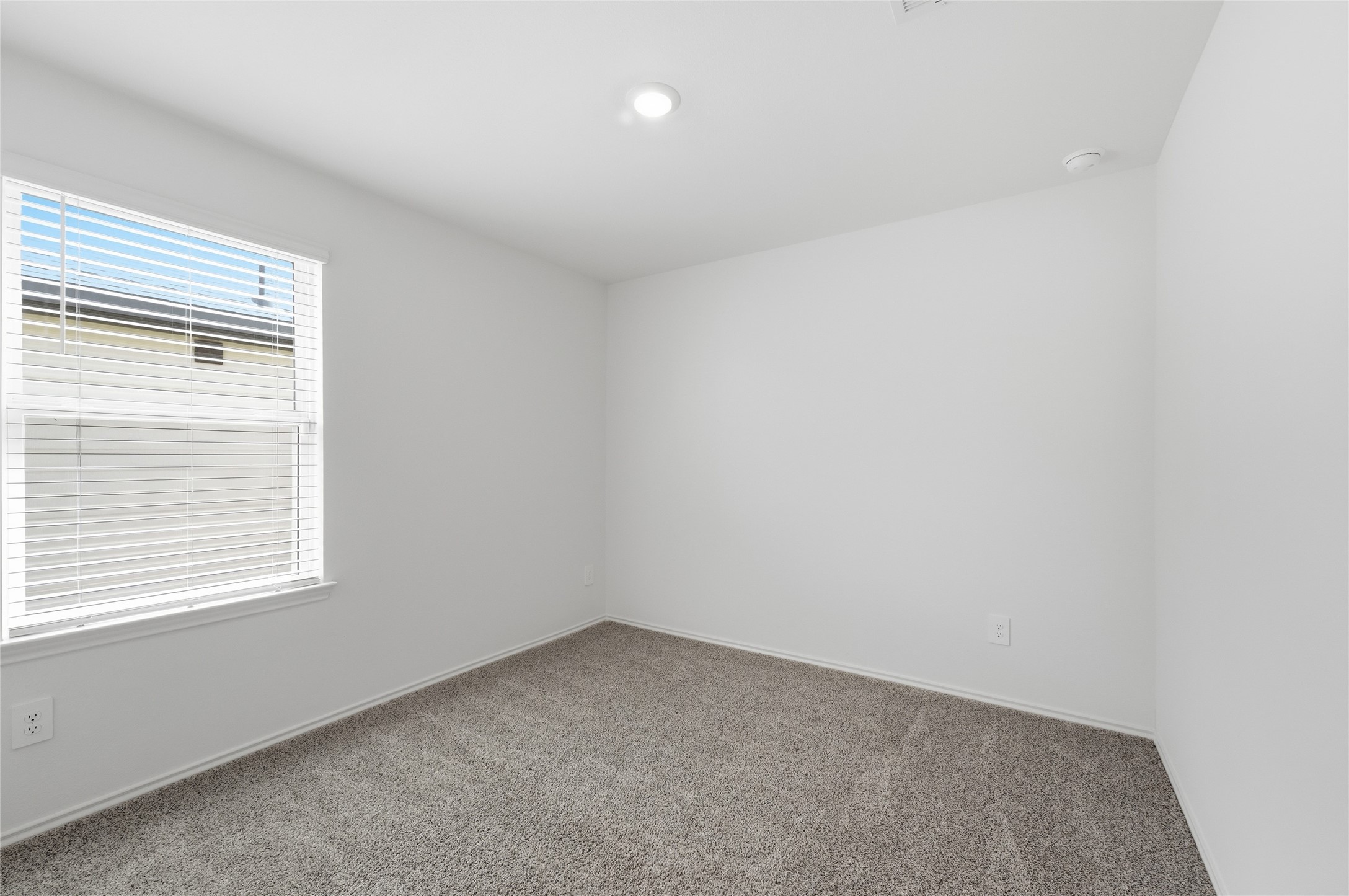 31323 Heddington Lane Property Photo 7