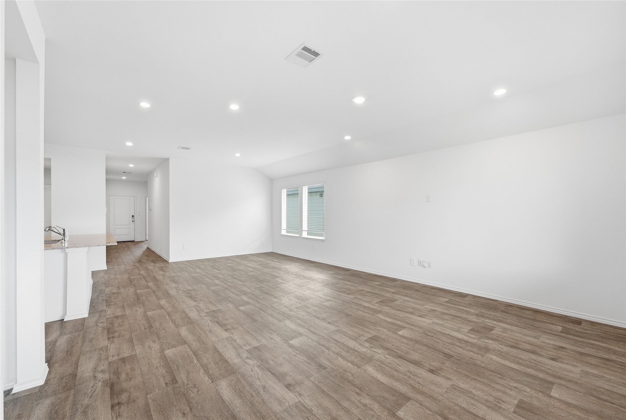 31323 Heddington Lane Property Photo 14