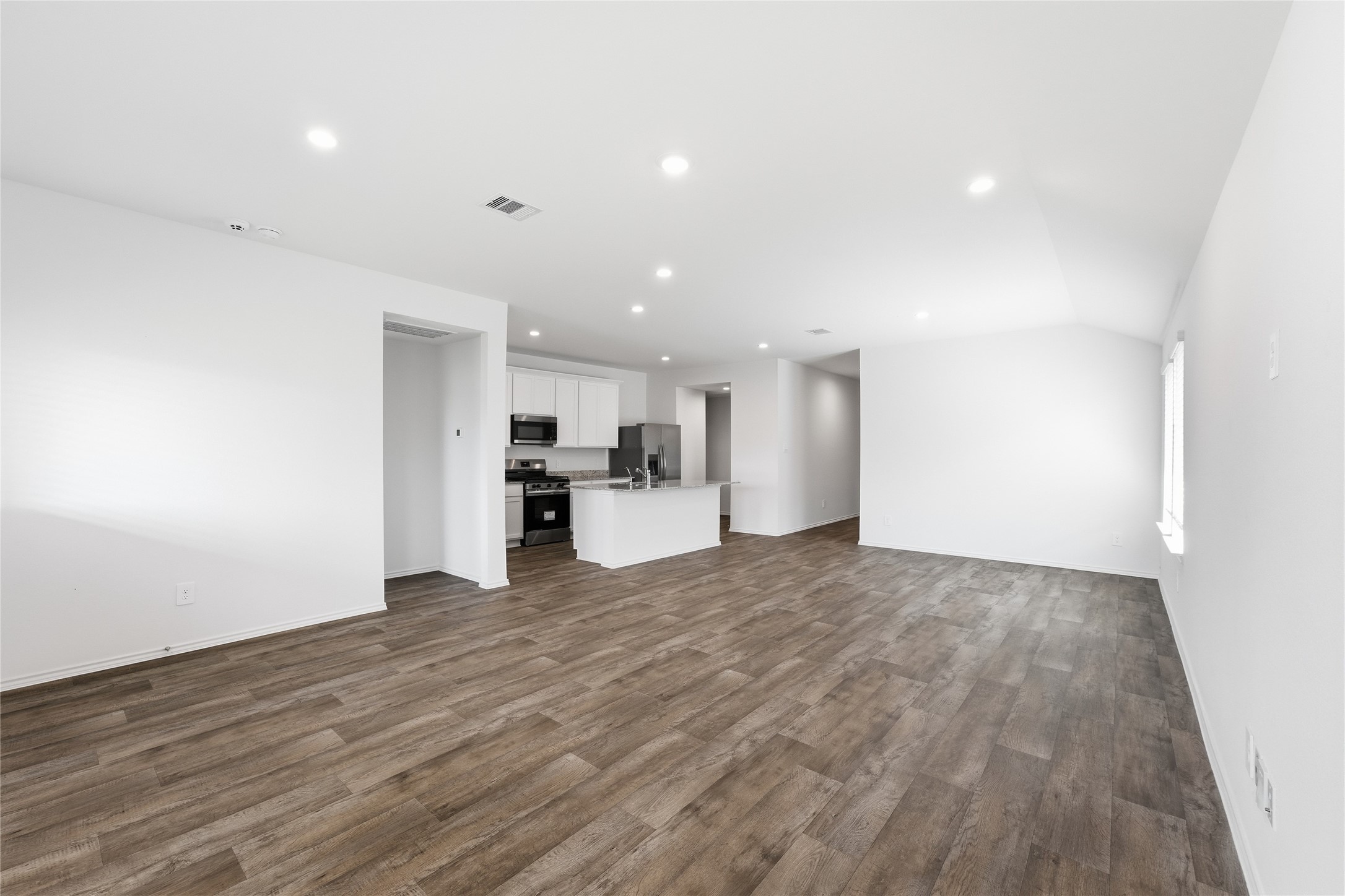31323 Heddington Lane Property Photo 15