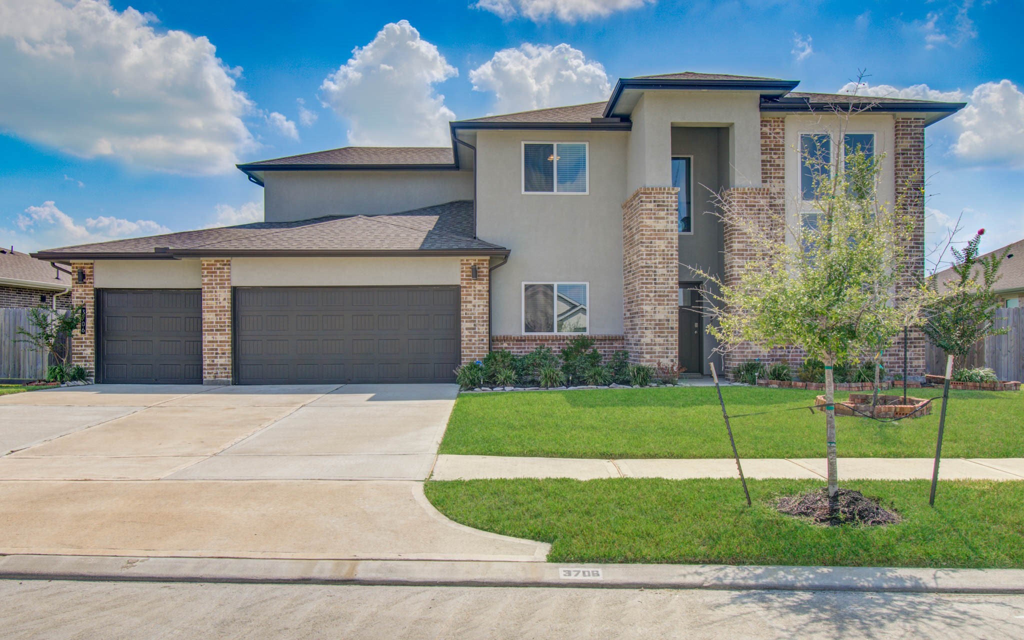 3706 Jayci Lake Trace Property Photo 5