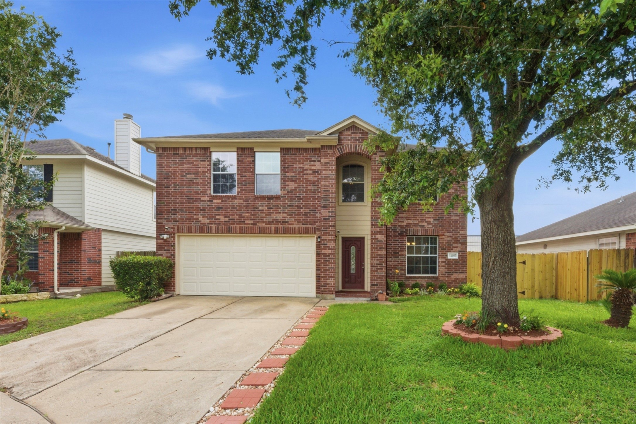 14607 Alanna Lagoon Court Property Photo 3
