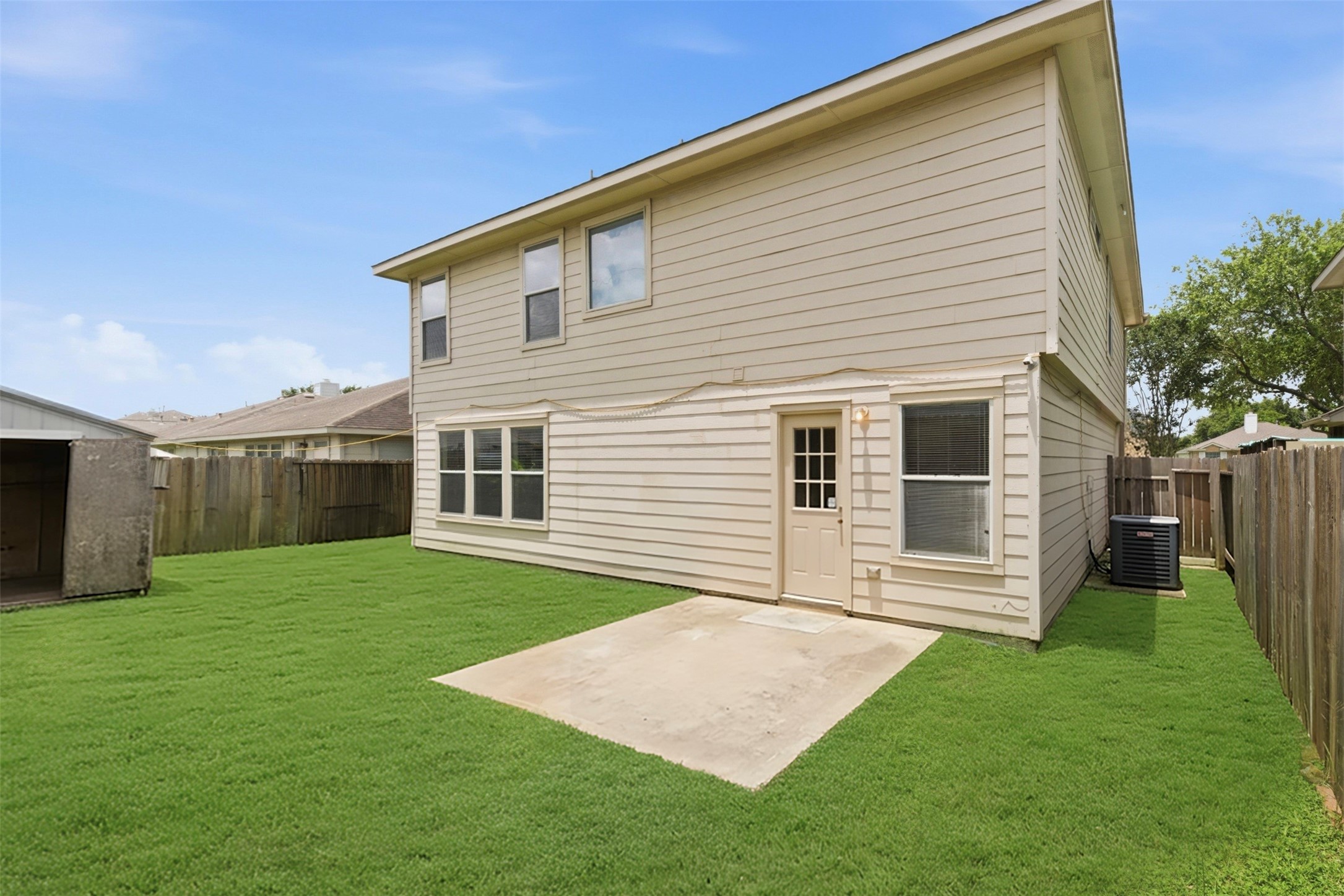 14607 Alanna Lagoon Court Property Photo 28