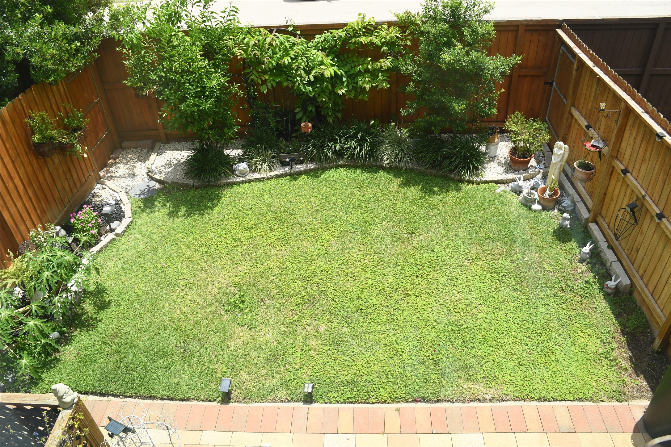 2931 Bering Drive Property Photo 3