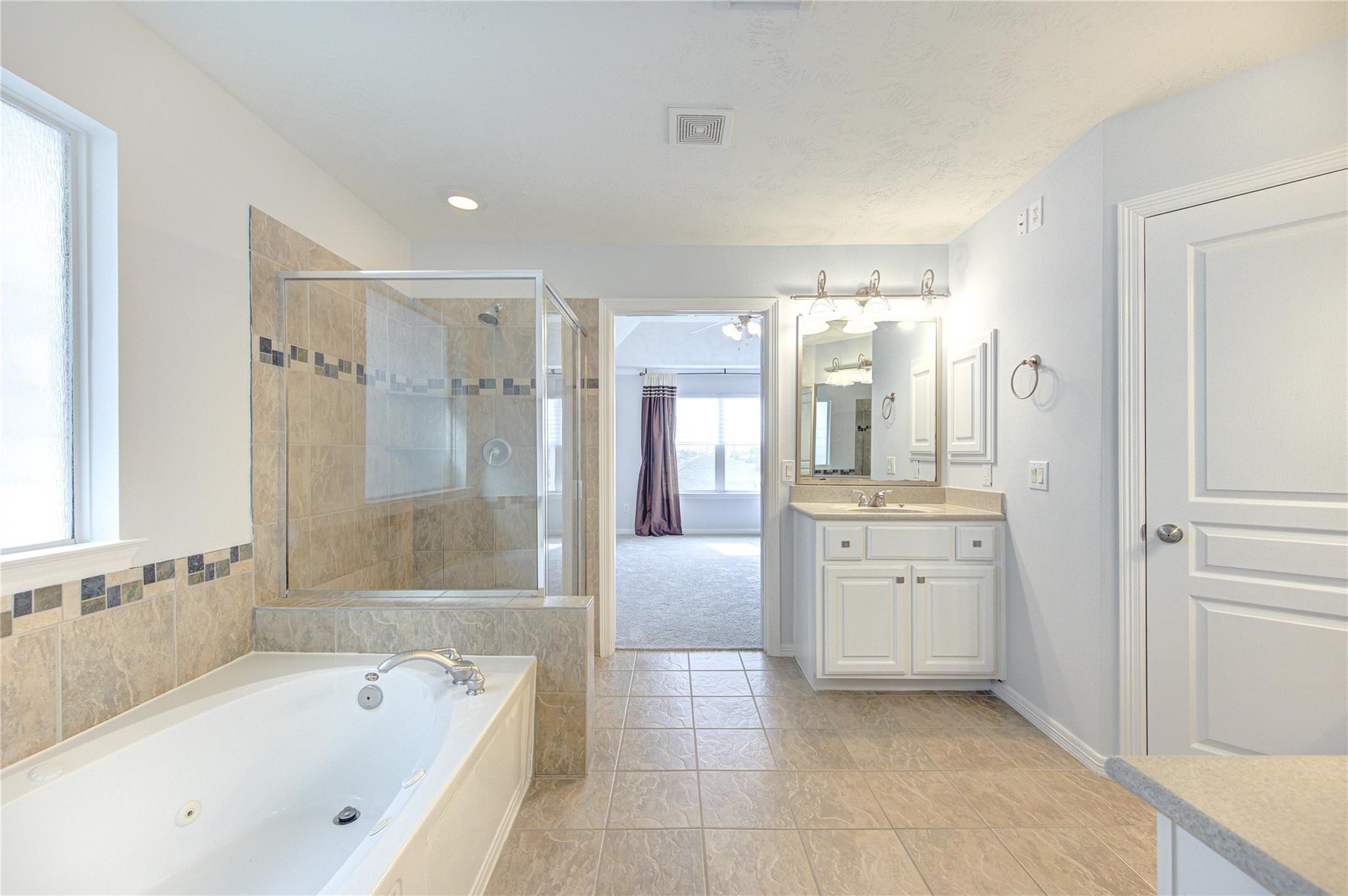 2931 Bering Drive Property Photo 25
