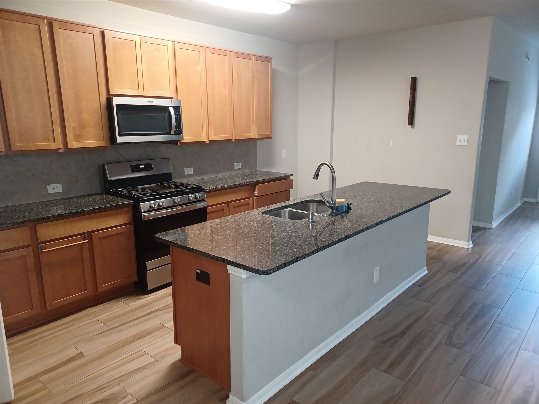 7707 Retama Terrace Lane Property Photo 3