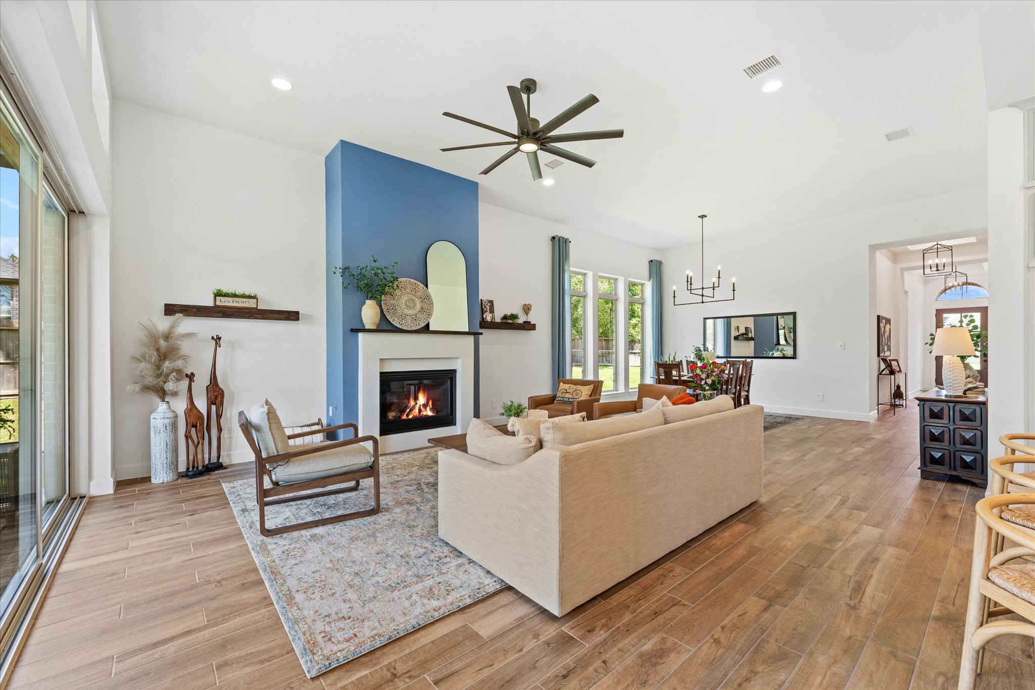 607 Starlit Sky Court Property Photo 15