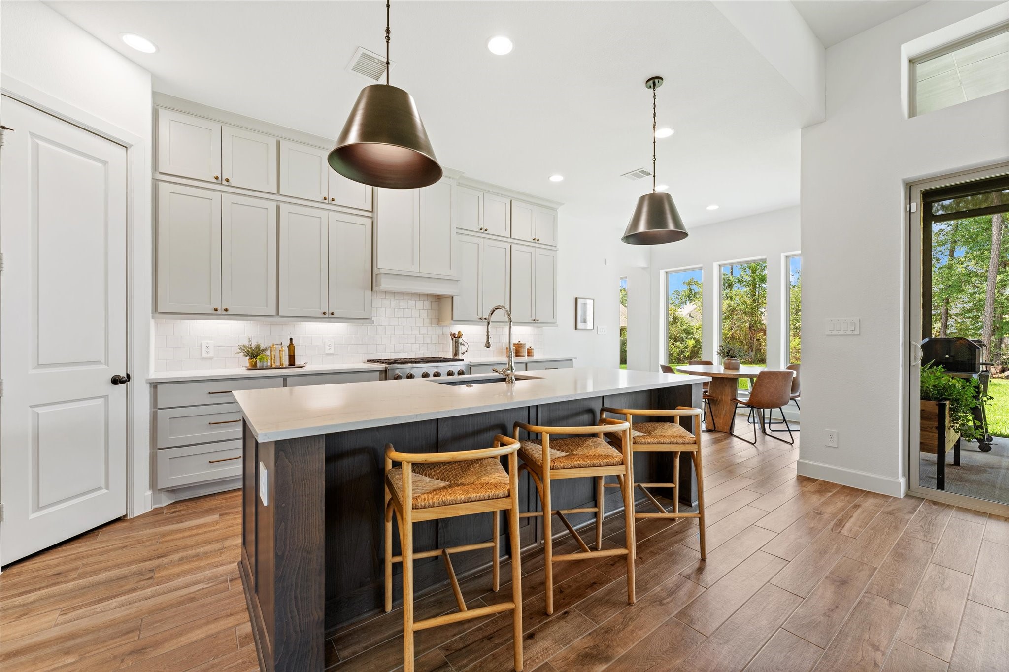 607 Starlit Sky Court Property Photo 17