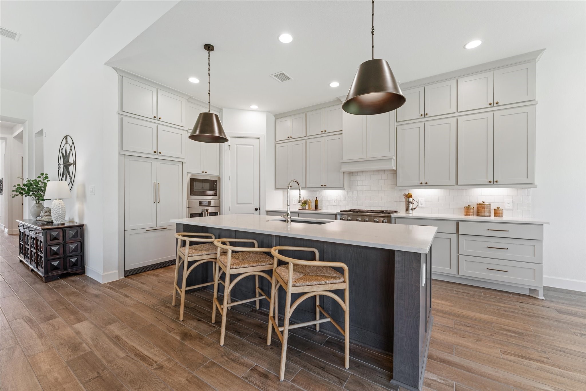 607 Starlit Sky Court Property Photo 18