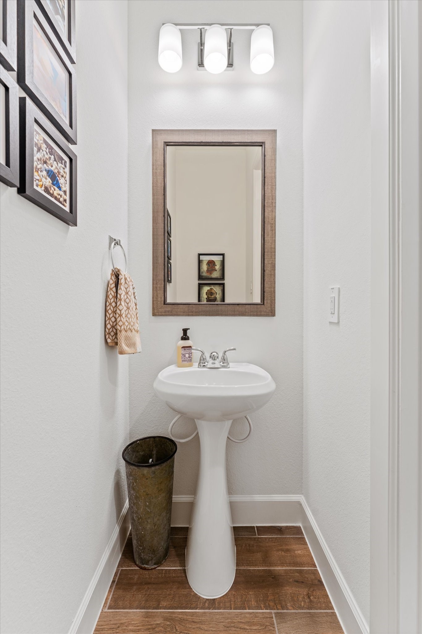 607 Starlit Sky Court Property Photo 36