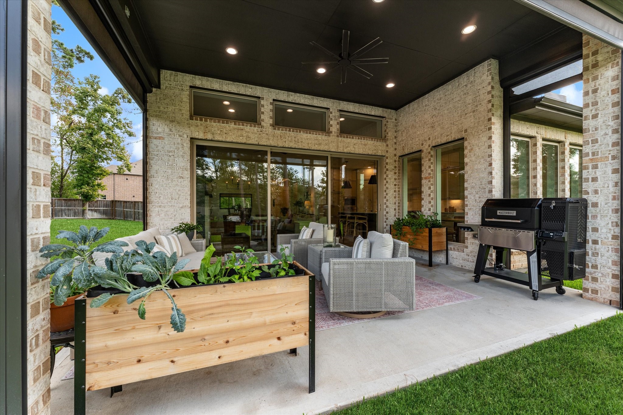 607 Starlit Sky Court Property Photo 44