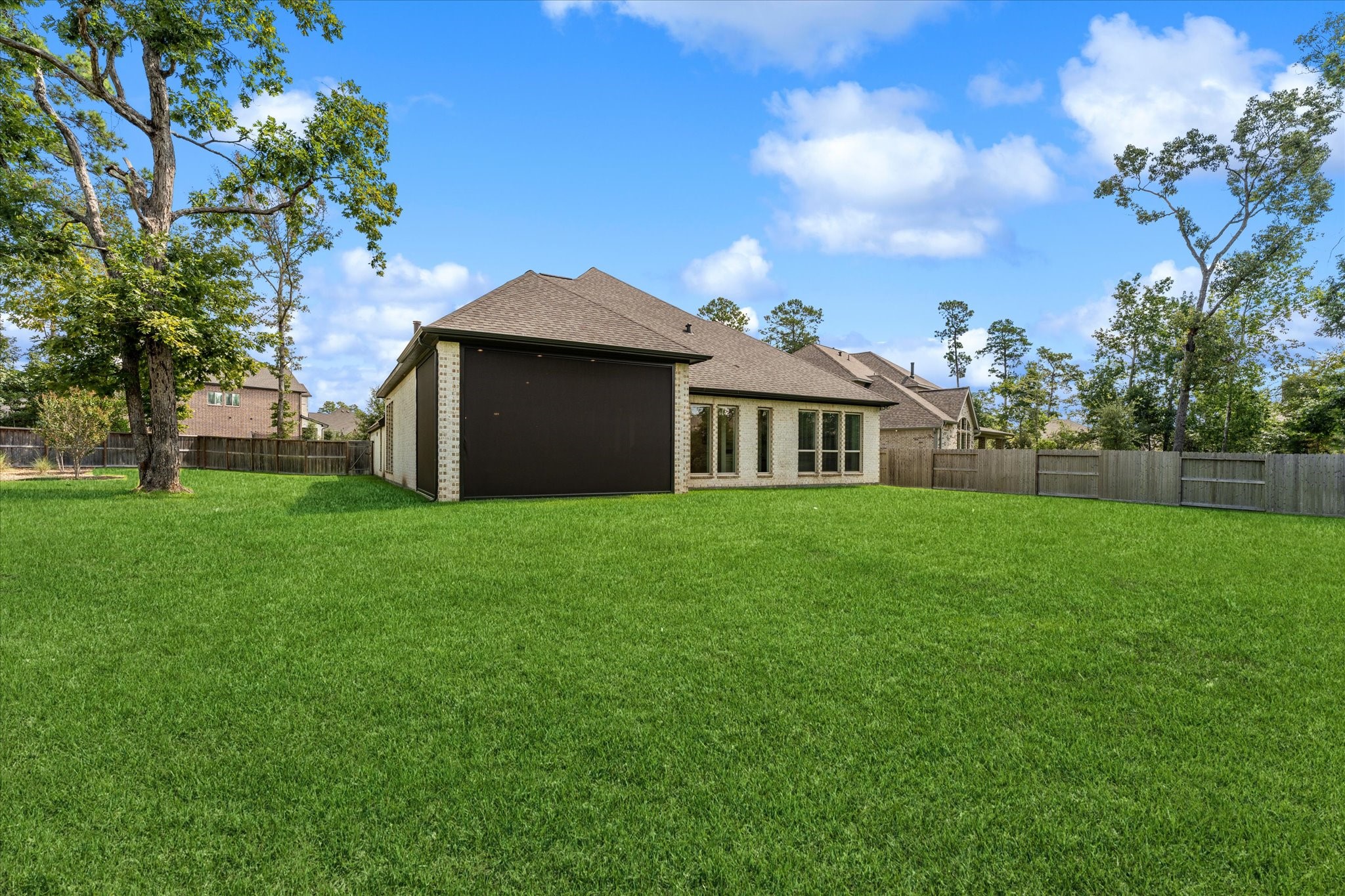 607 Starlit Sky Court Property Photo 47