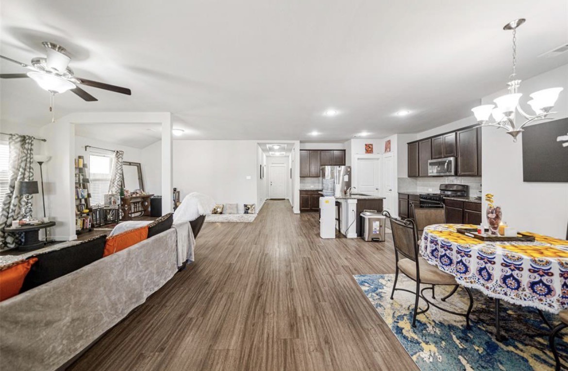 15419 Royce Holly Drive Property Photo 10