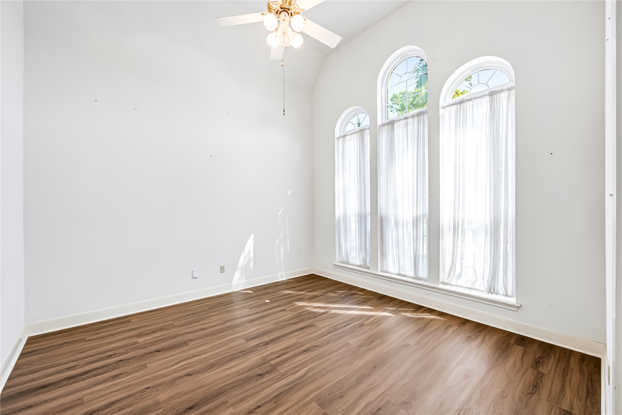 8030 Downington Court Property Photo 7