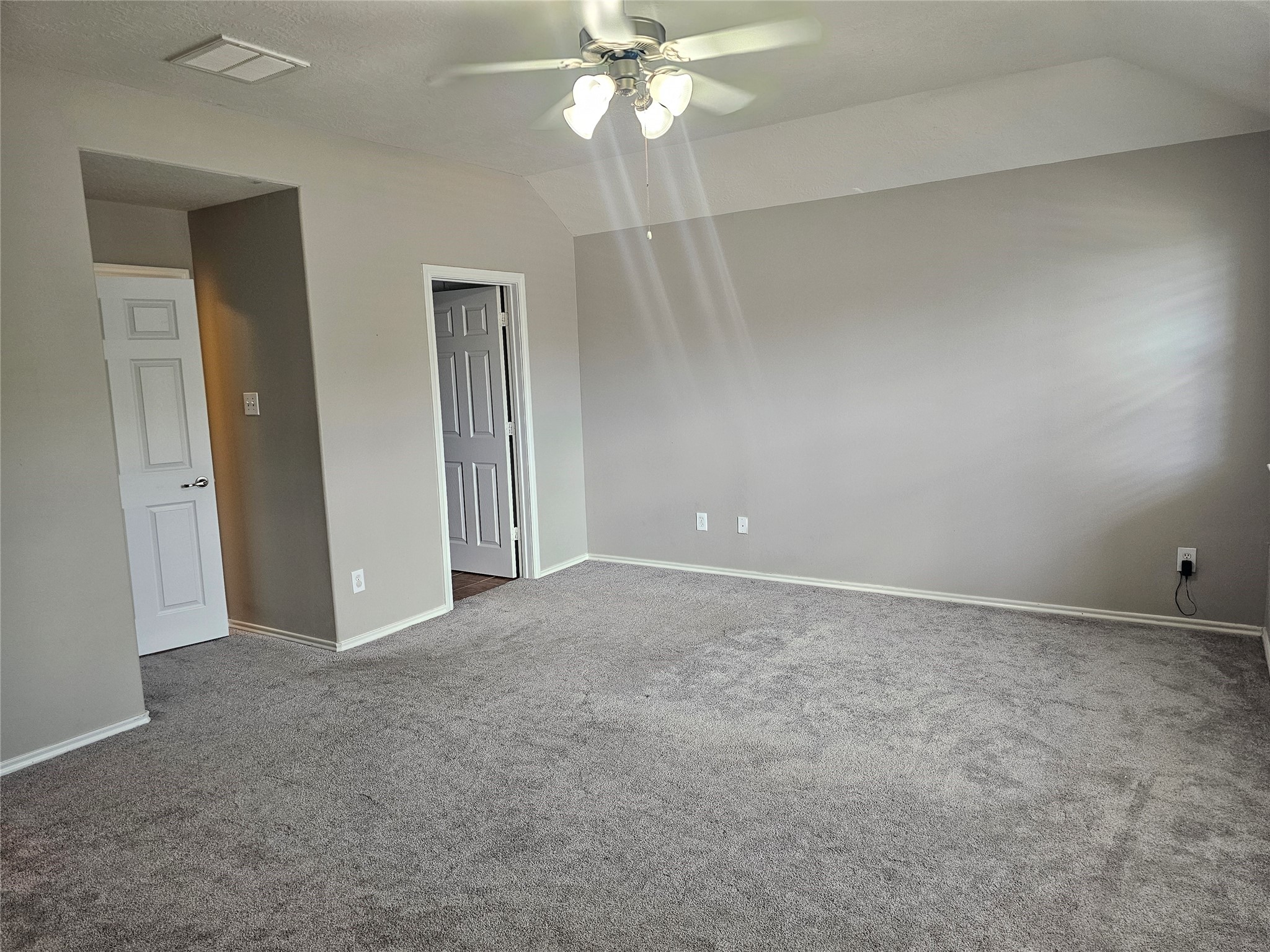 3217 Victorian Manor Property Photo 6