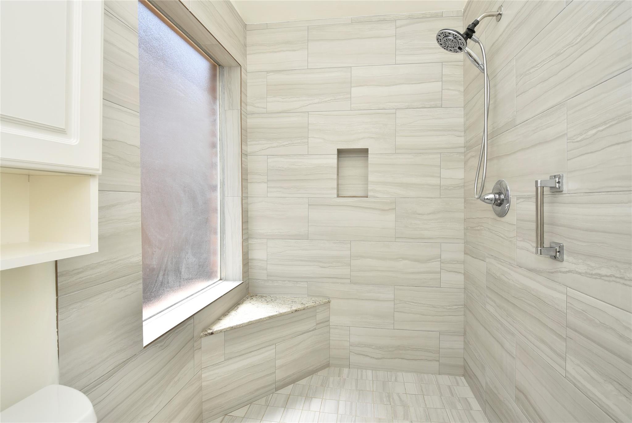 2035 Shorewood Lane Property Photo 18