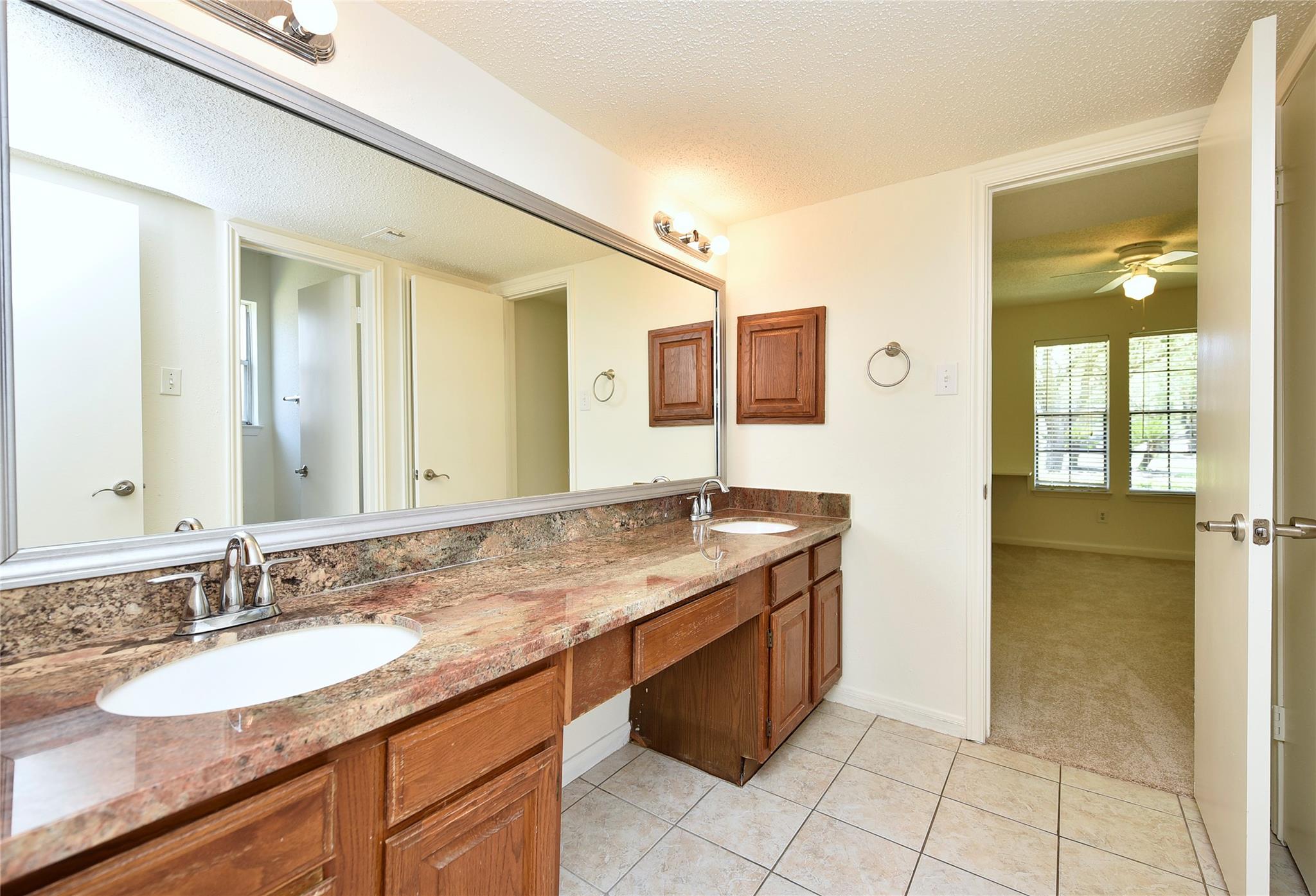 2035 Shorewood Lane Property Photo 21
