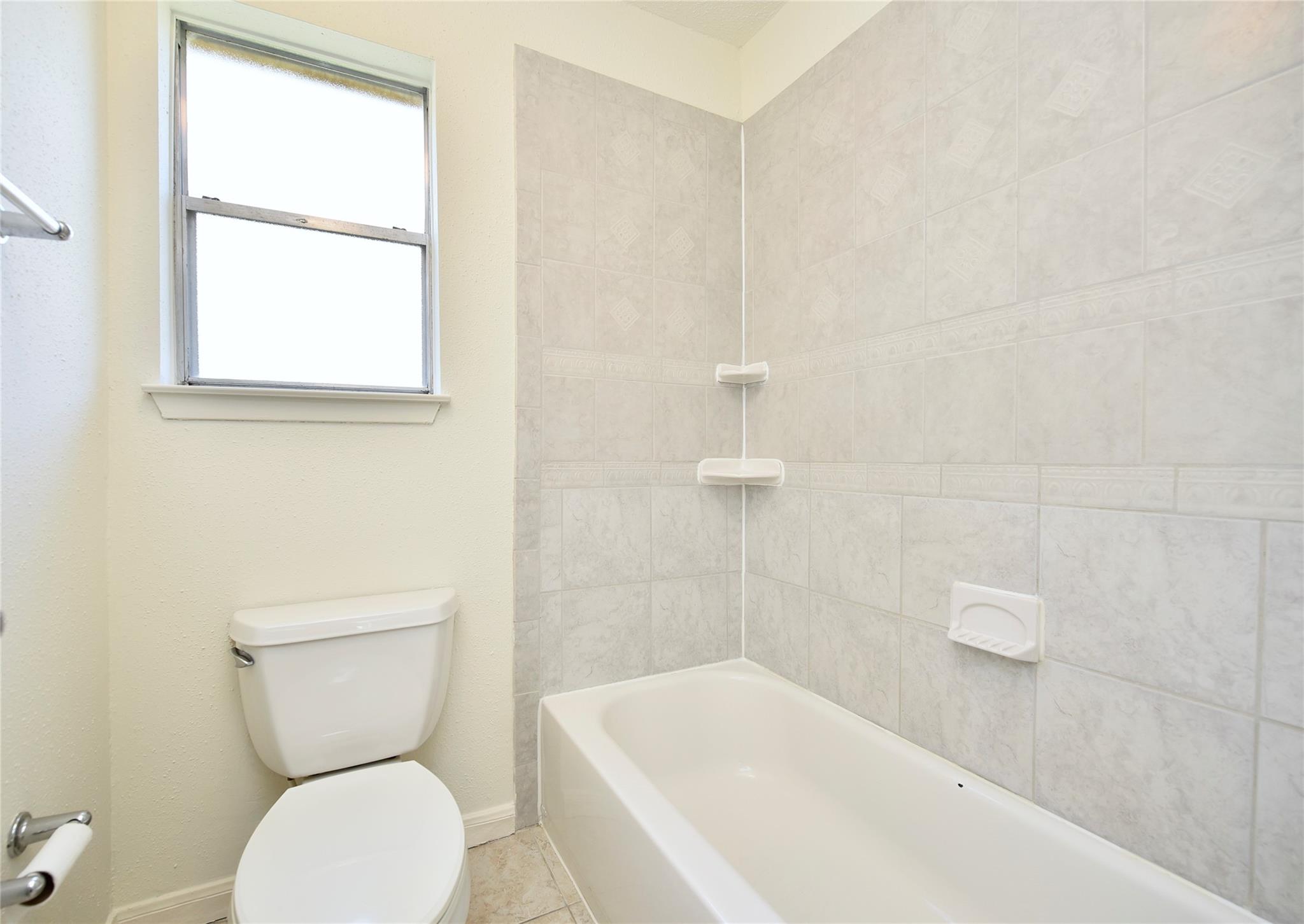 2035 Shorewood Lane Property Photo 22