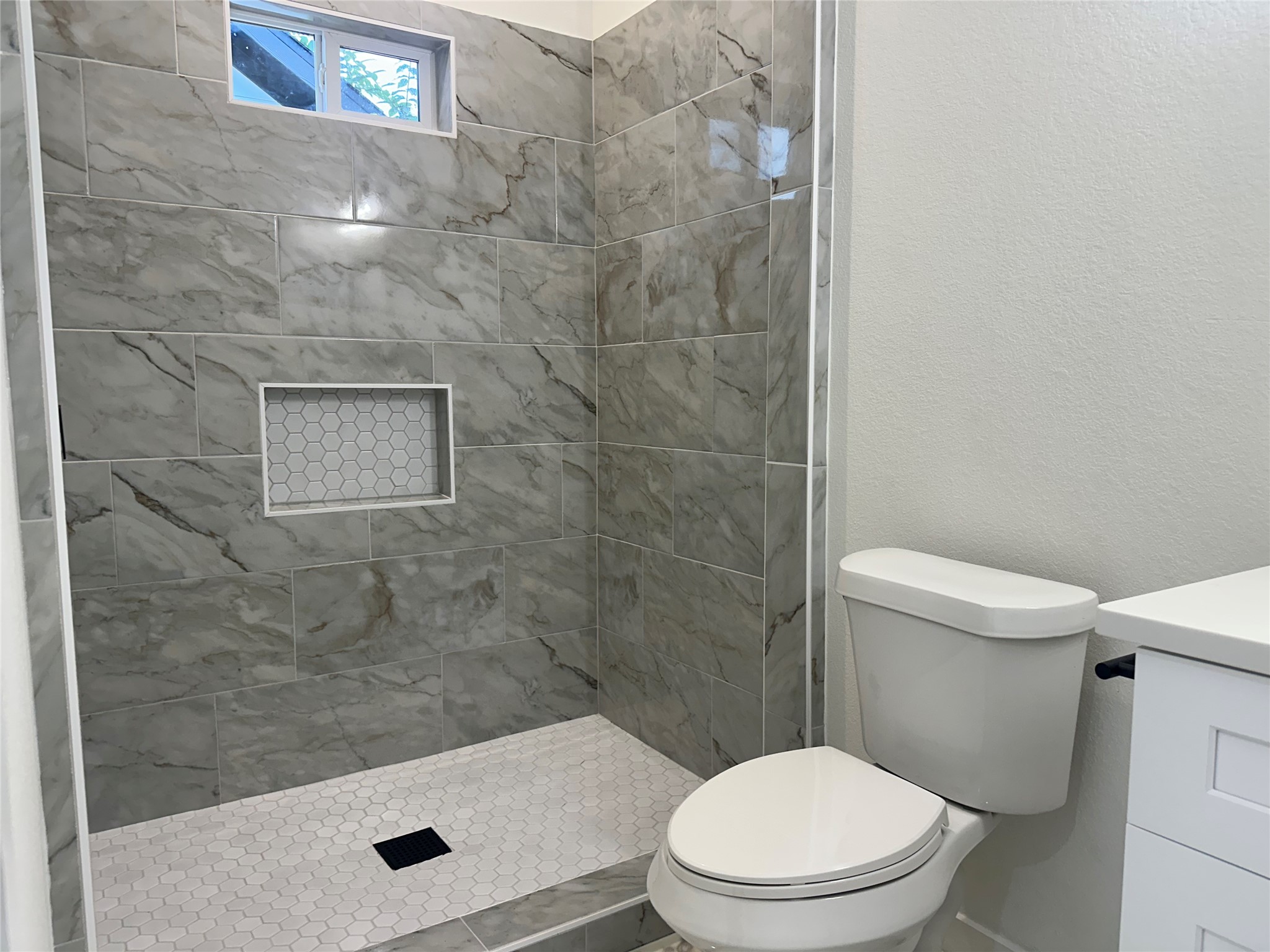 16740 E Ivanhoe Property Photo 4