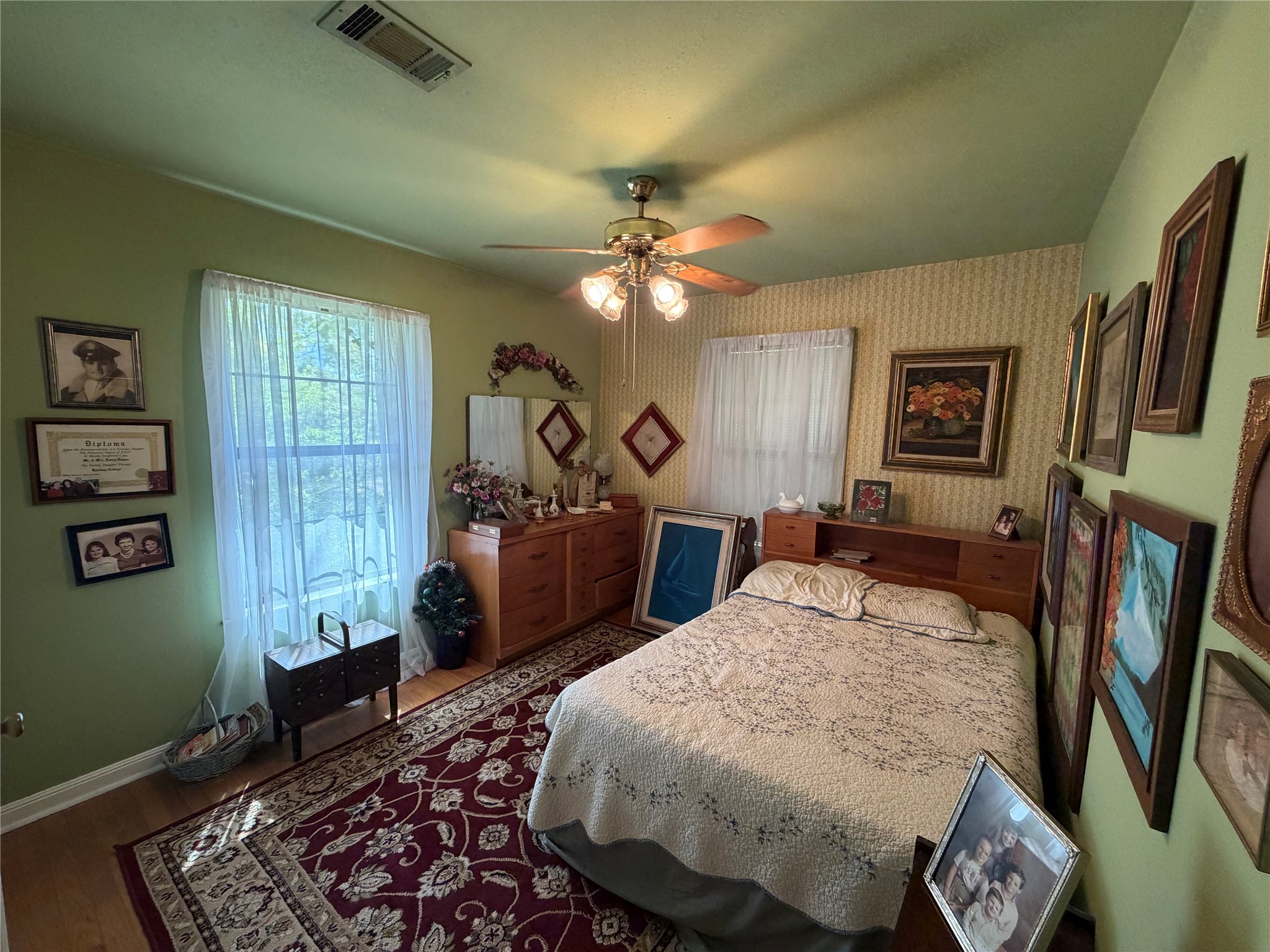 109 Dahlia Street Property Photo 9