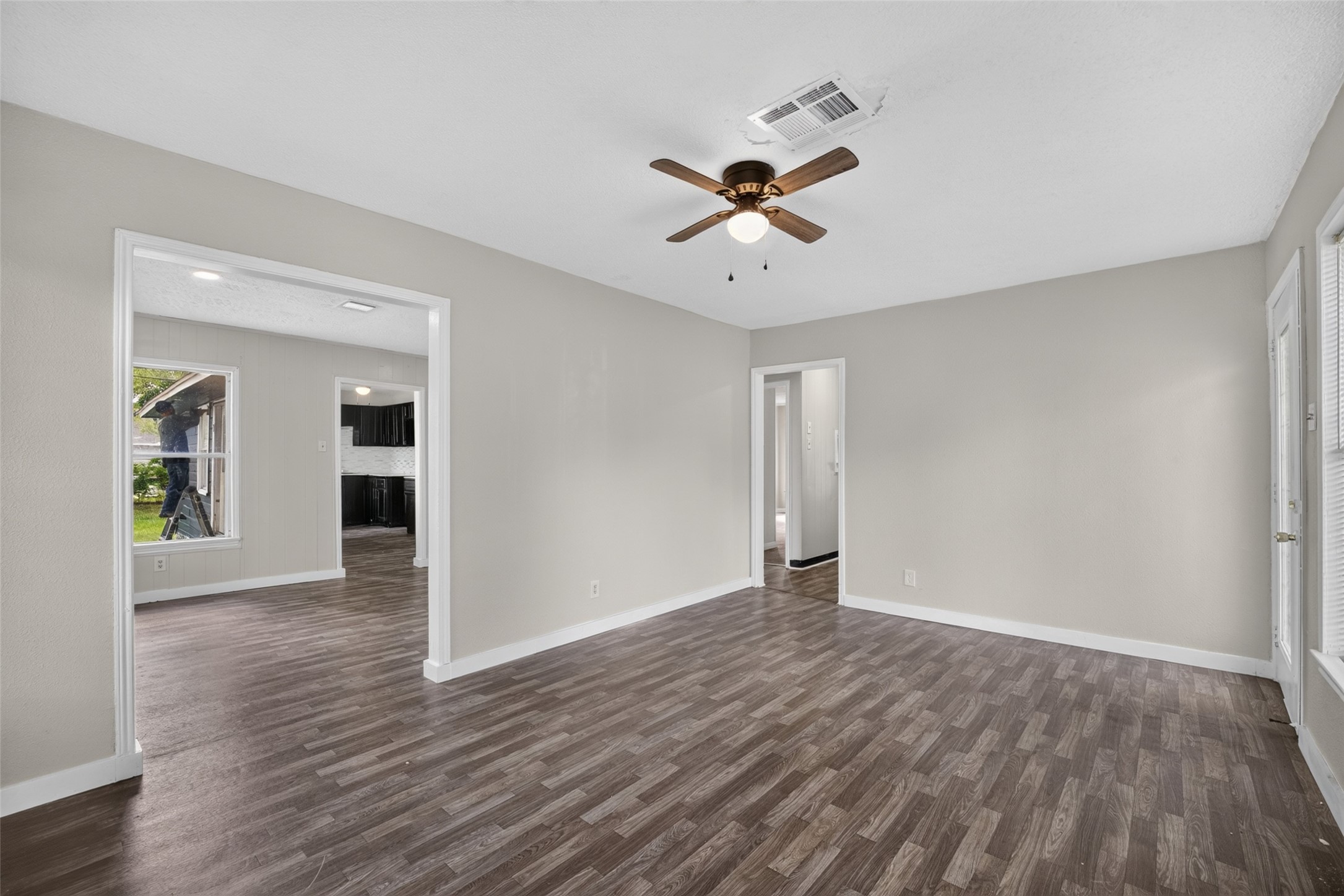 216 Eastway Street Property Photo 10