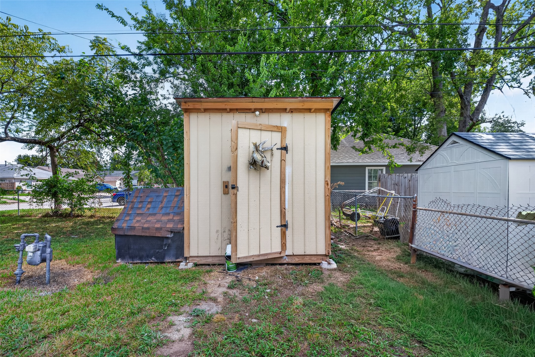 216 Eastway Street Property Photo 40