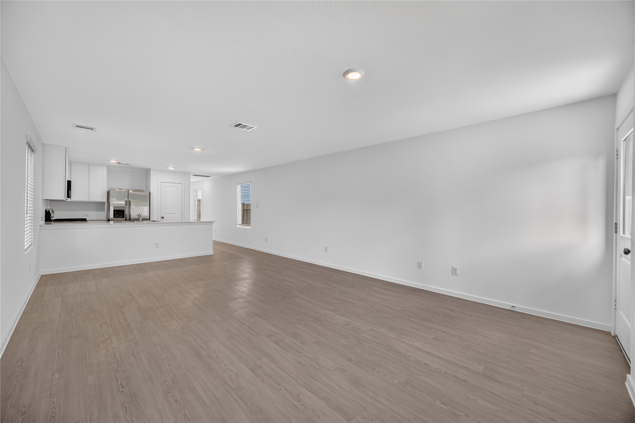939 Pertuso Lane Property Photo 6
