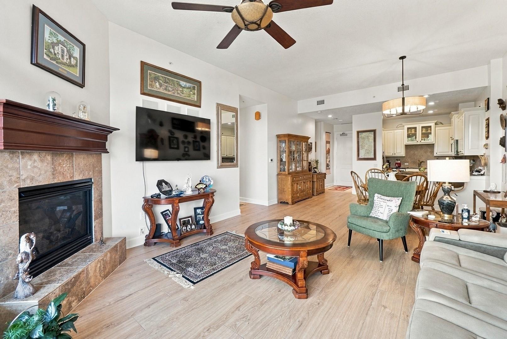 3 Waterway Court # 2d, The Woodlands Tx 77380 Property Photo 10