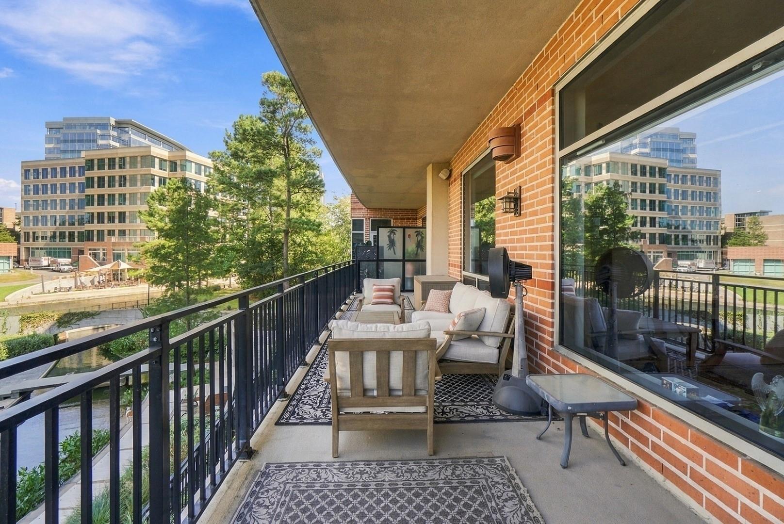 3 Waterway Court # 2d, The Woodlands Tx 77380 Property Photo 12