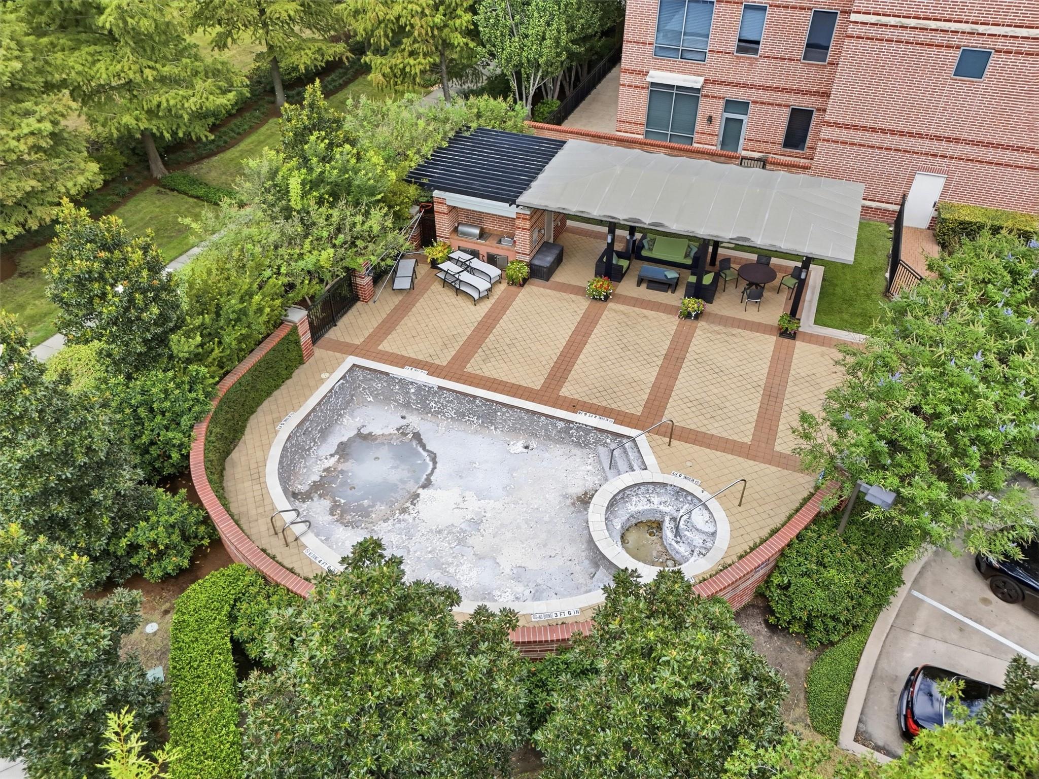 3 Waterway Court # 2d, The Woodlands Tx 77380 Property Photo 26