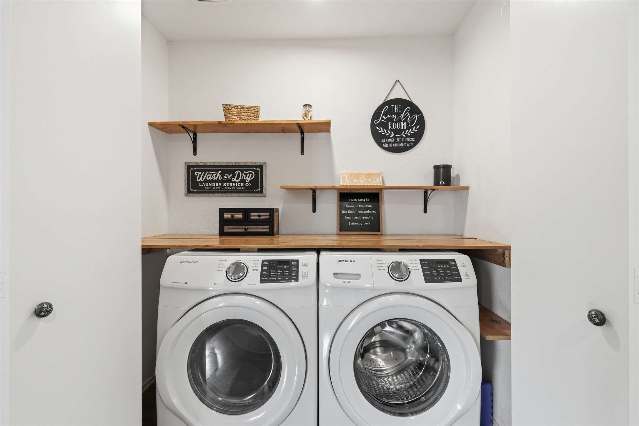 807 Oak West Drive Property Photo 12