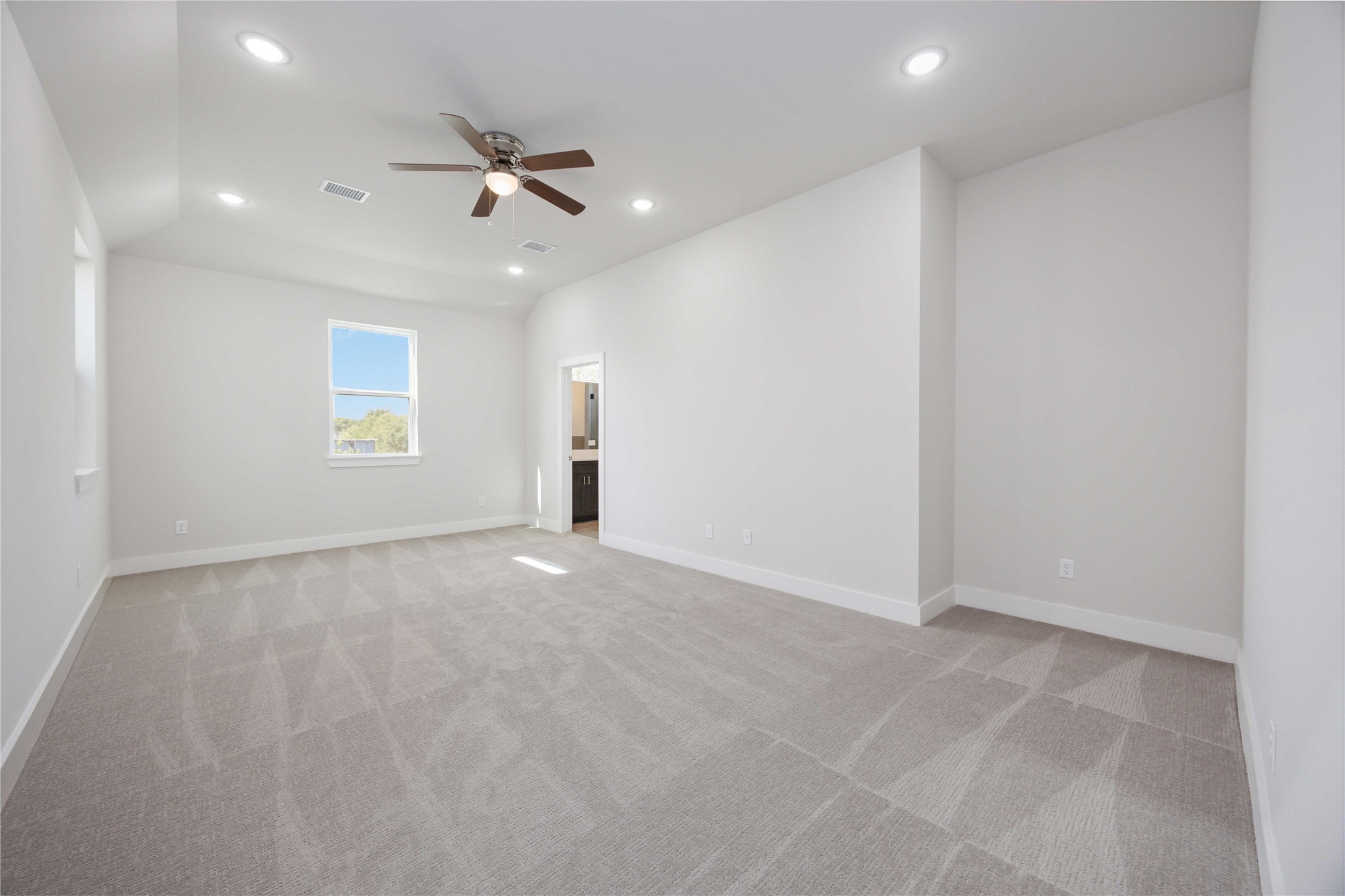 321 Charlock Street Property Photo 27