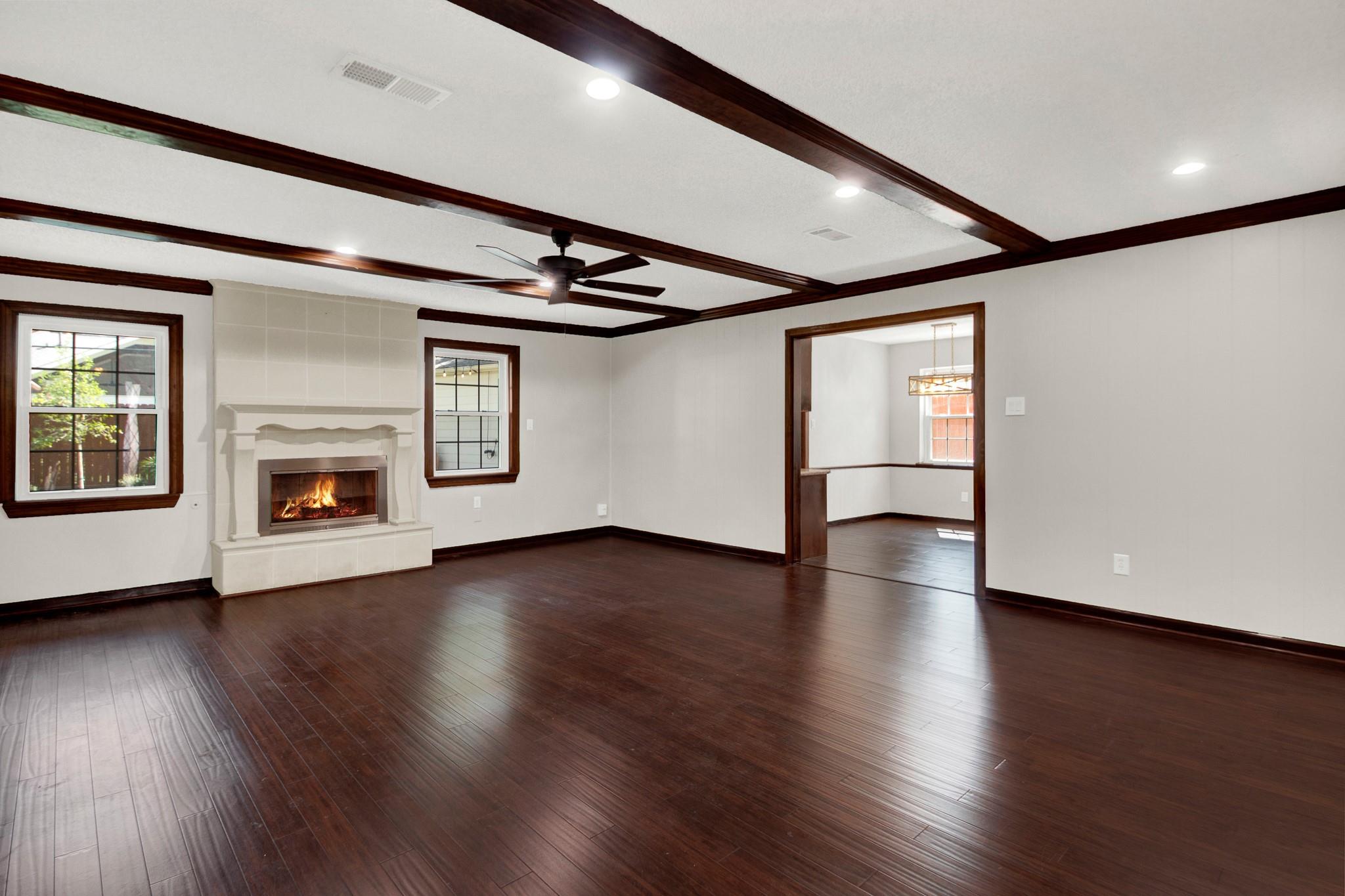 5315 Lawn Arbor Drive, Houston Tx 77066 Property Photo 9