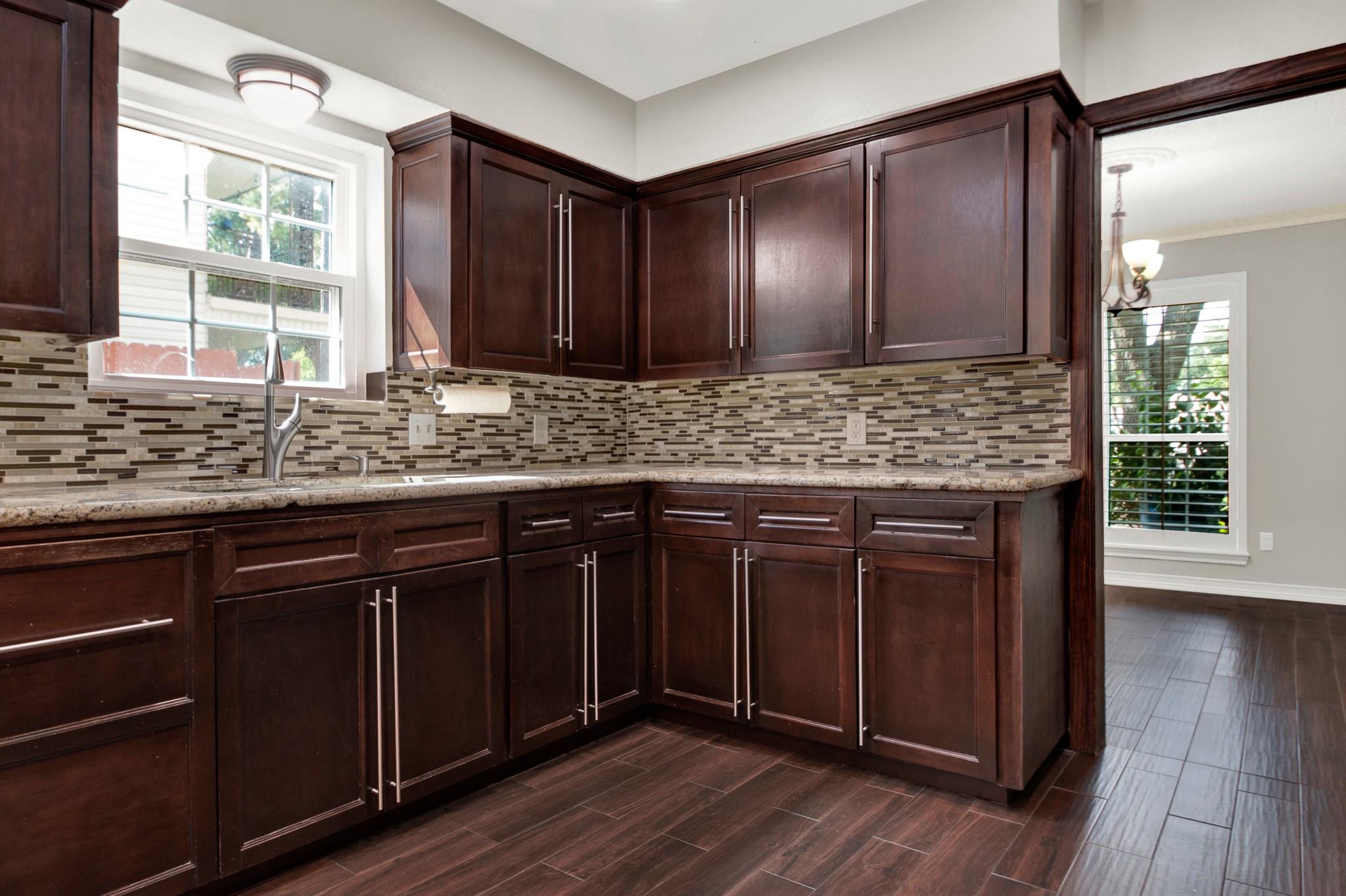 5315 Lawn Arbor Drive, Houston Tx 77066 Property Photo 16