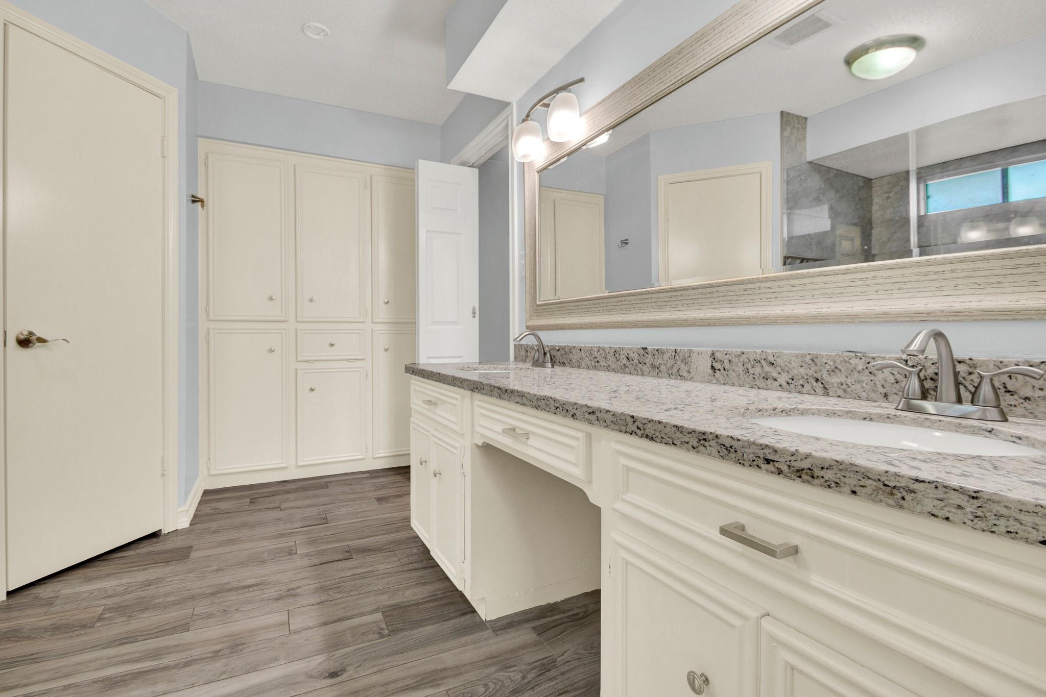 5315 Lawn Arbor Drive, Houston Tx 77066 Property Photo 28