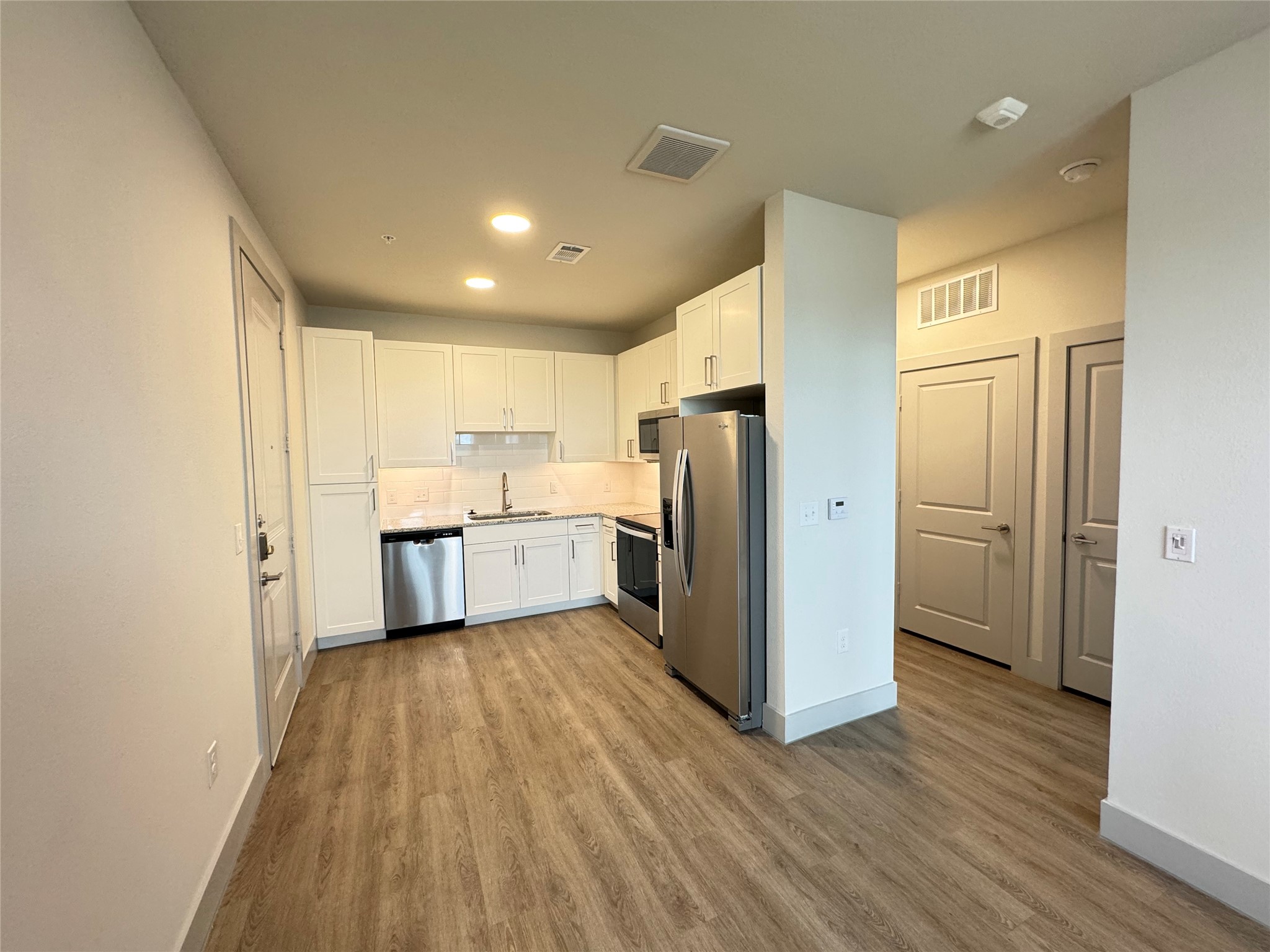 29600 Ronald Reagan Blvd 9205 Property Photo 1
