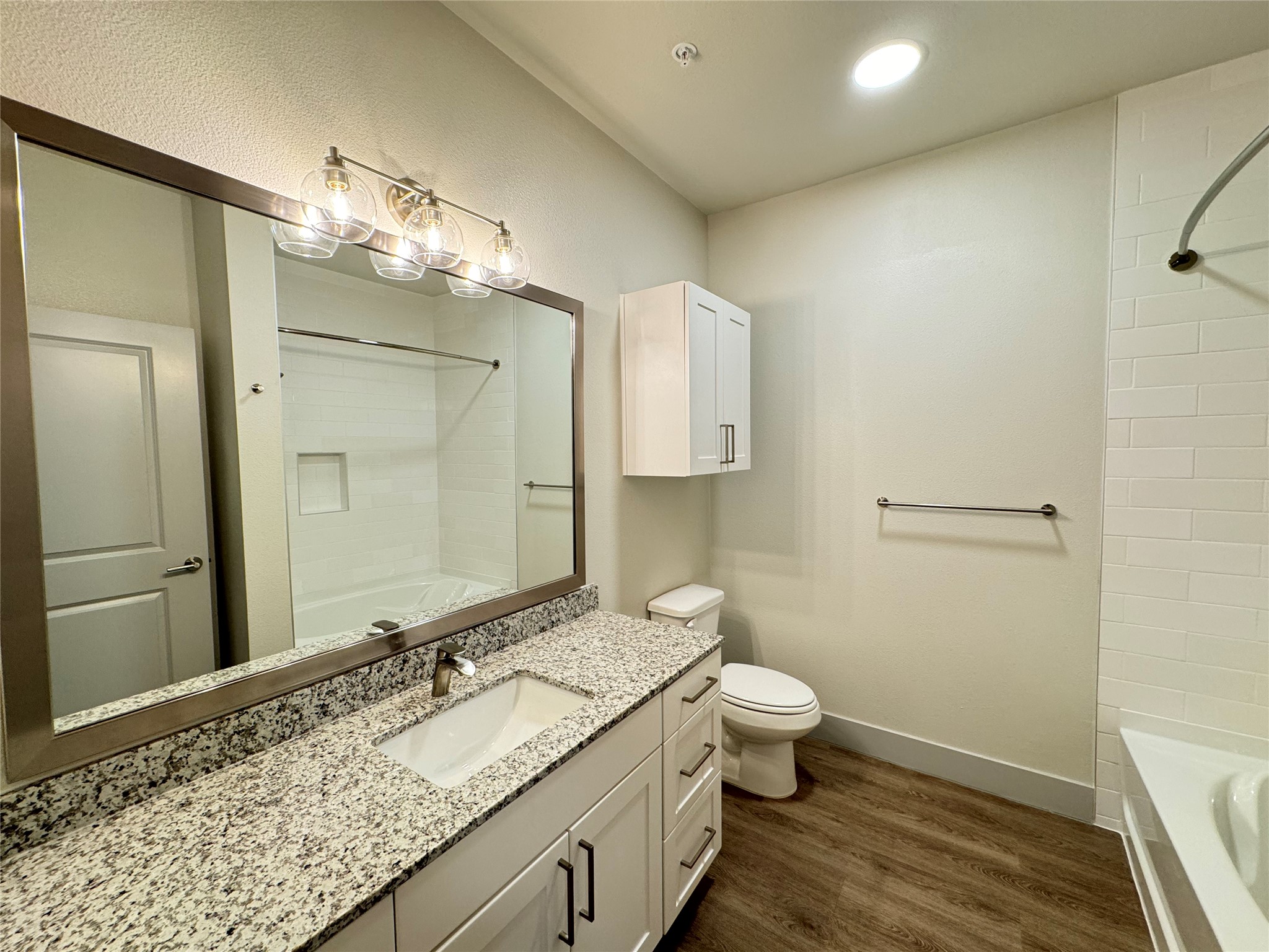 29600 Ronald Reagan Blvd 9205 Property Photo 5