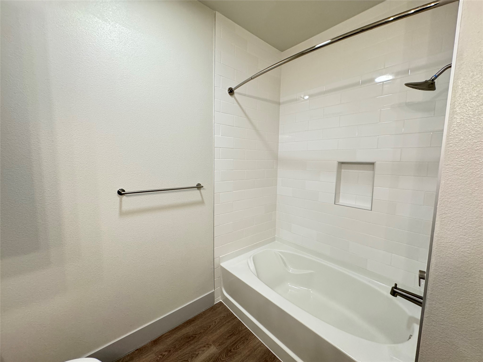 29600 Ronald Reagan Blvd 9205 Property Photo 6
