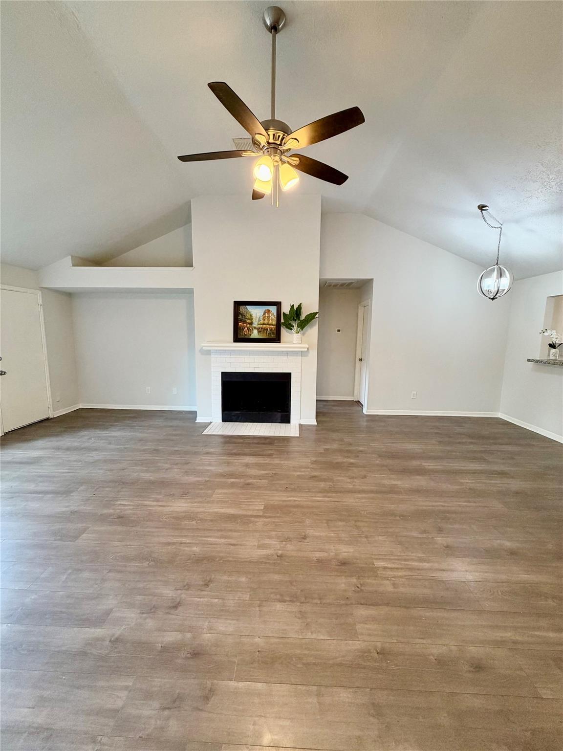 19114 Indian Grass Drive Property Photo 4