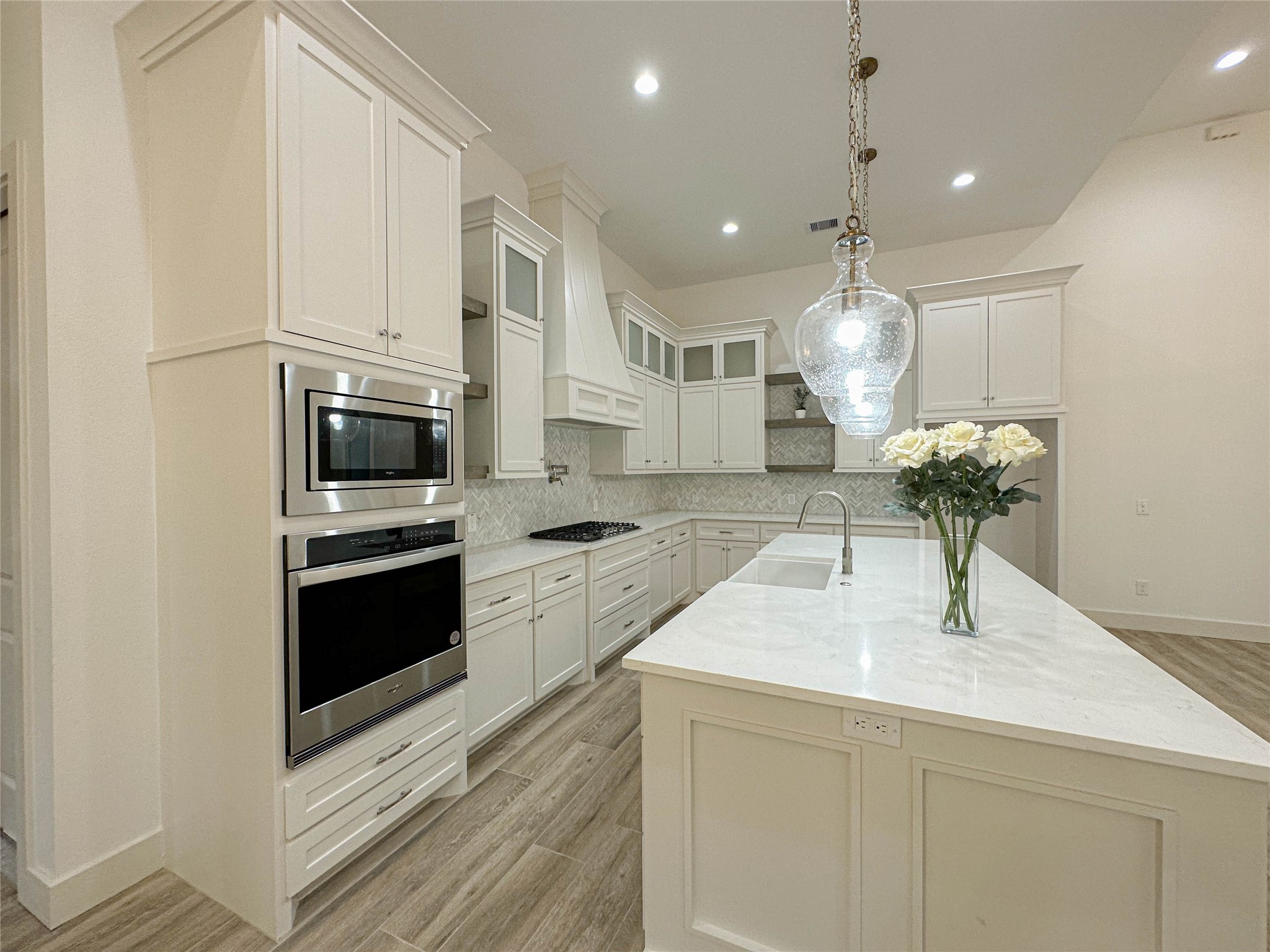 31 Road 6609 Property Photo 6