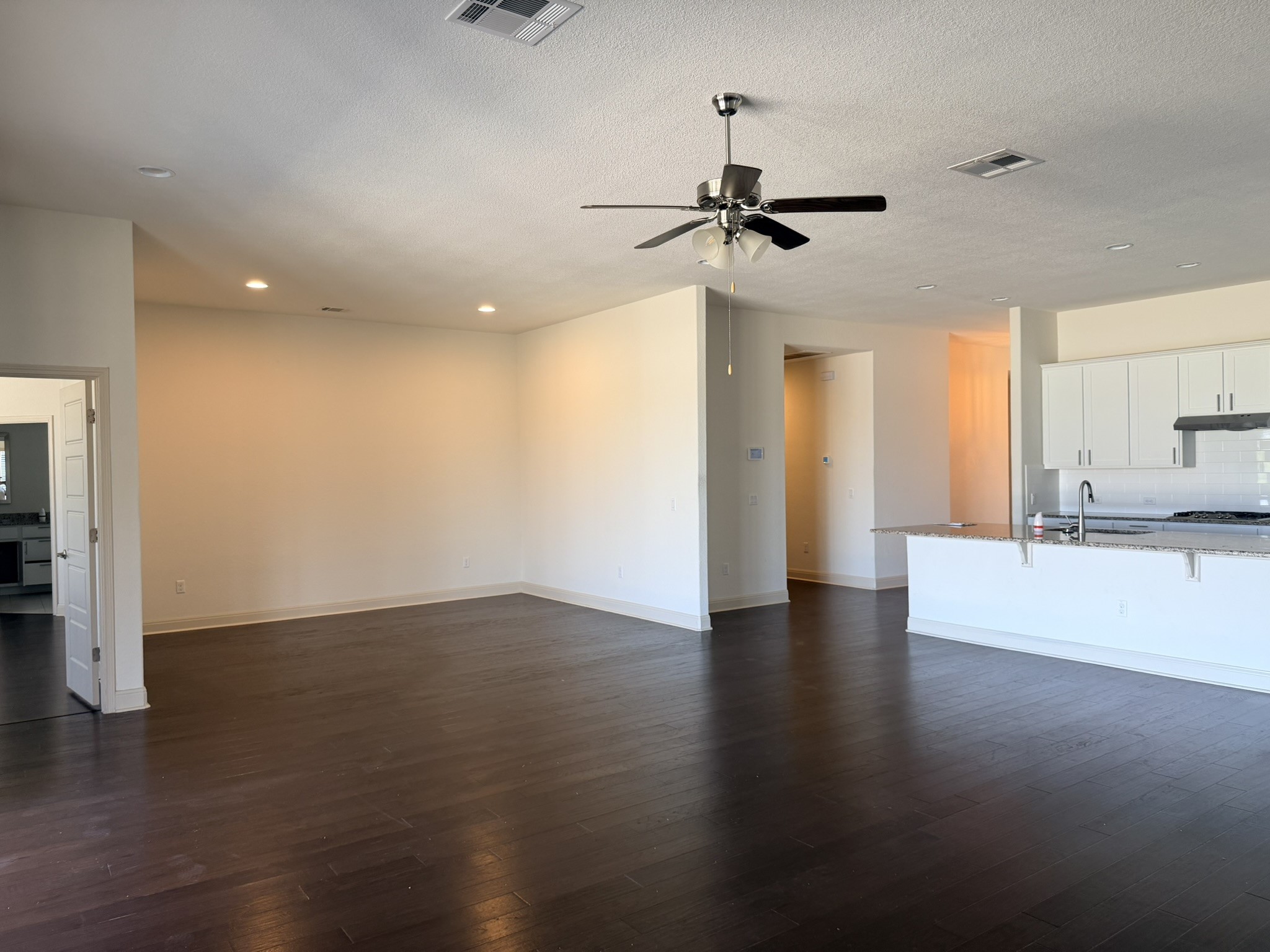 16824 Aventura Avenue Property Photo 11
