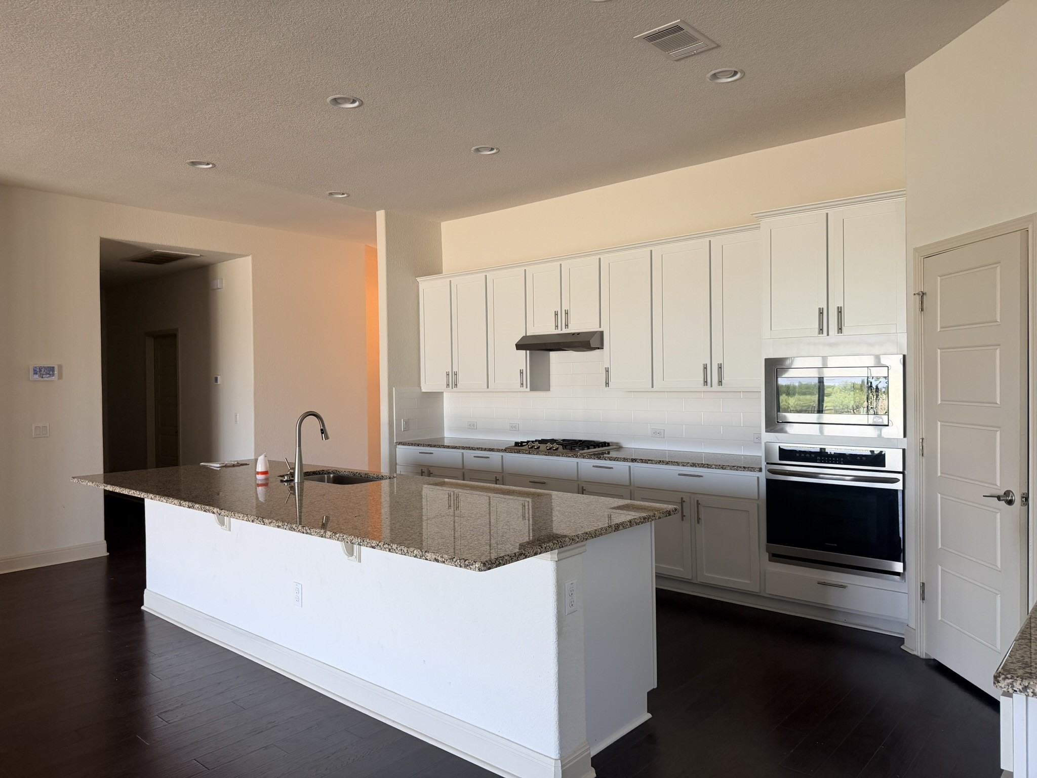 16824 Aventura Avenue Property Photo 15