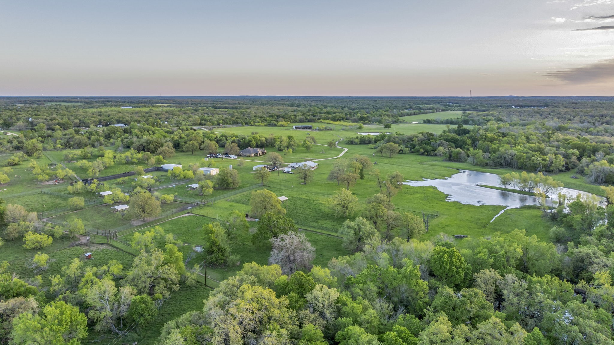 1692 E Highway 79 Property Photo 2
