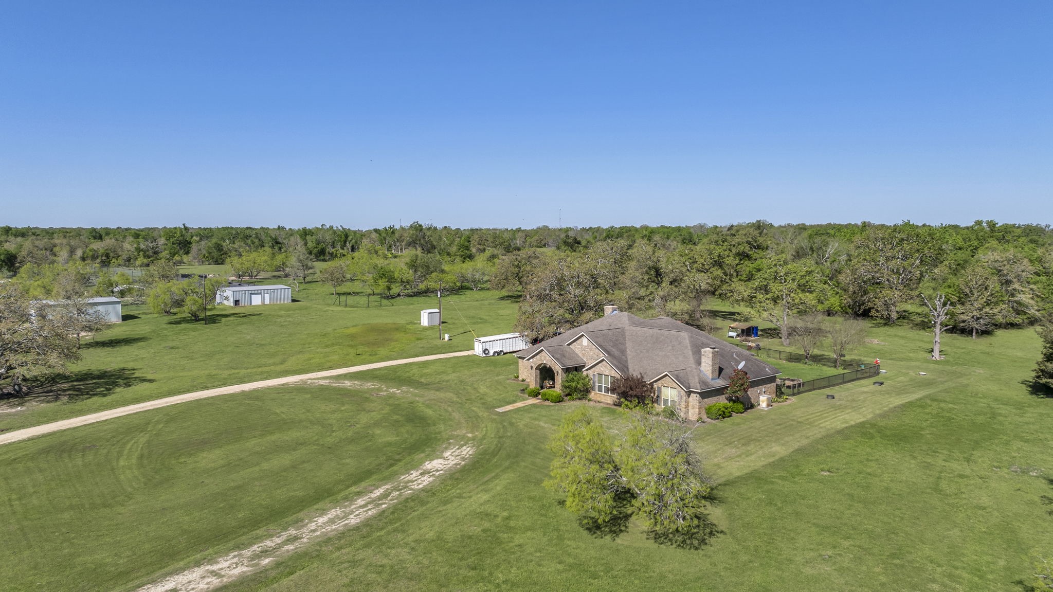 1692 E Highway 79 Property Photo 6
