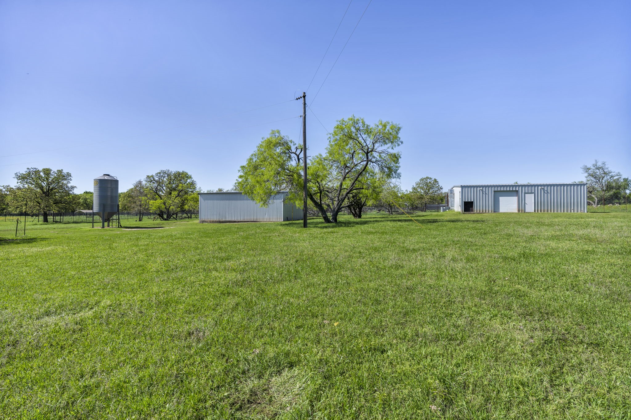 1692 E Highway 79 Property Photo 22